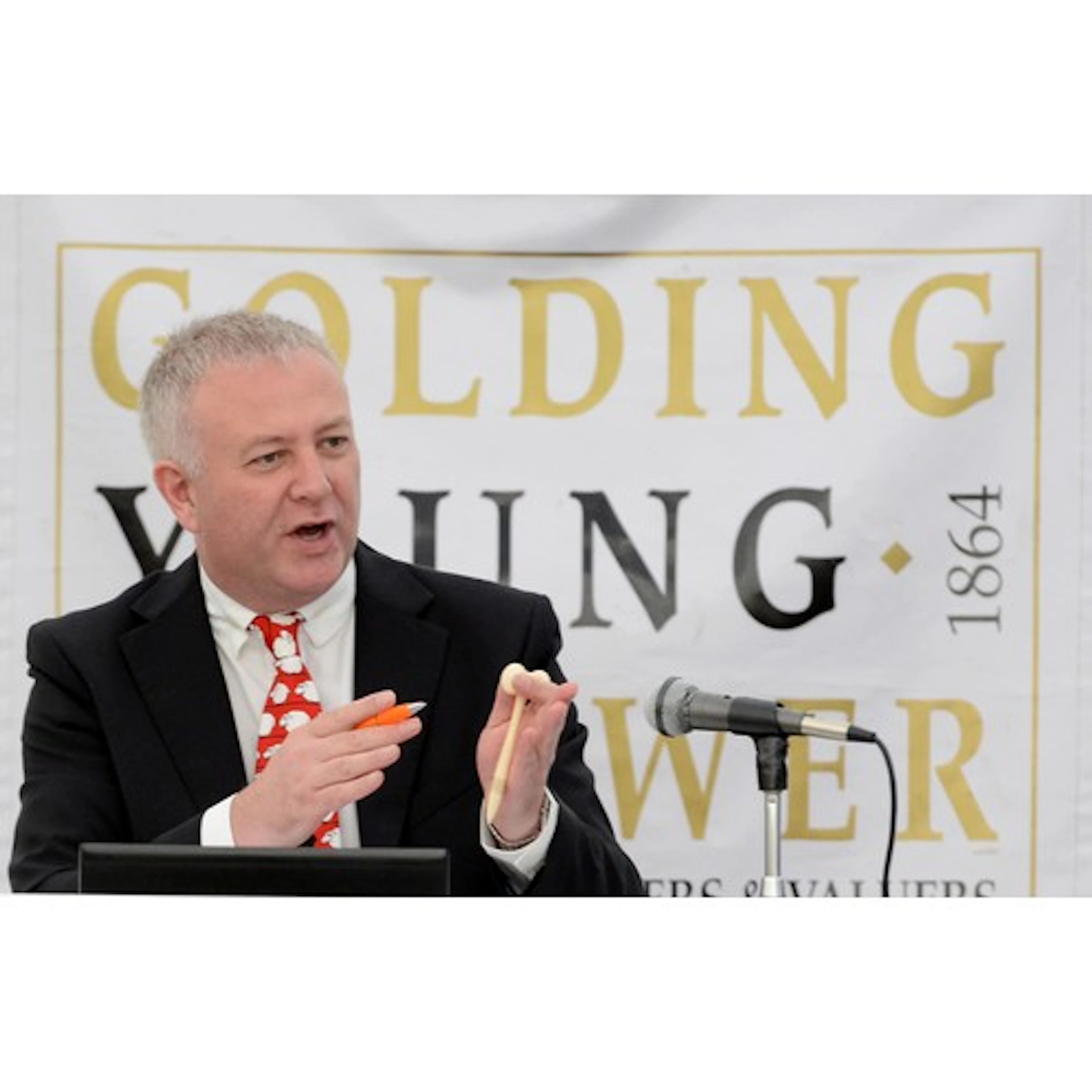 Go from bidder to auctioneer with this immersive experience ...