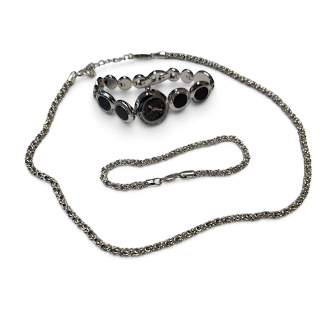 A Newbridge Silverware Necklace and bracelet set along with ...