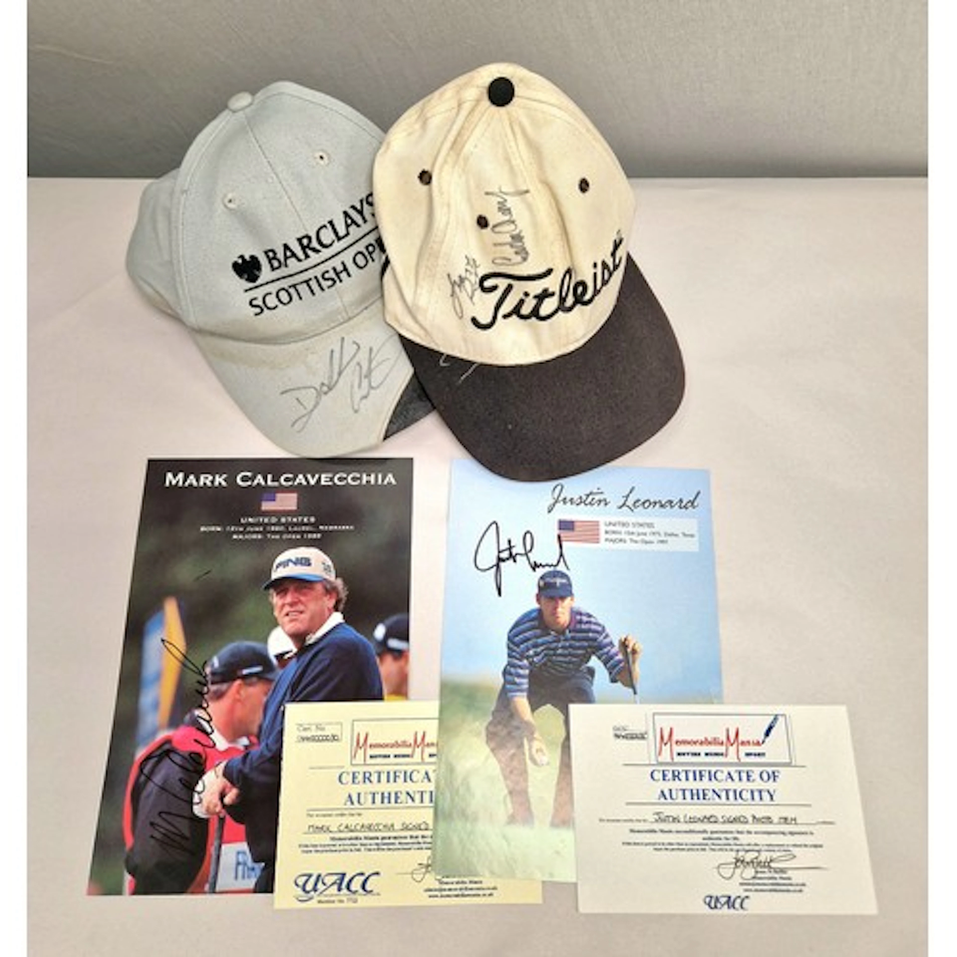 Signed golfing memorabilia to include Mark Calcavecchia, Jus...