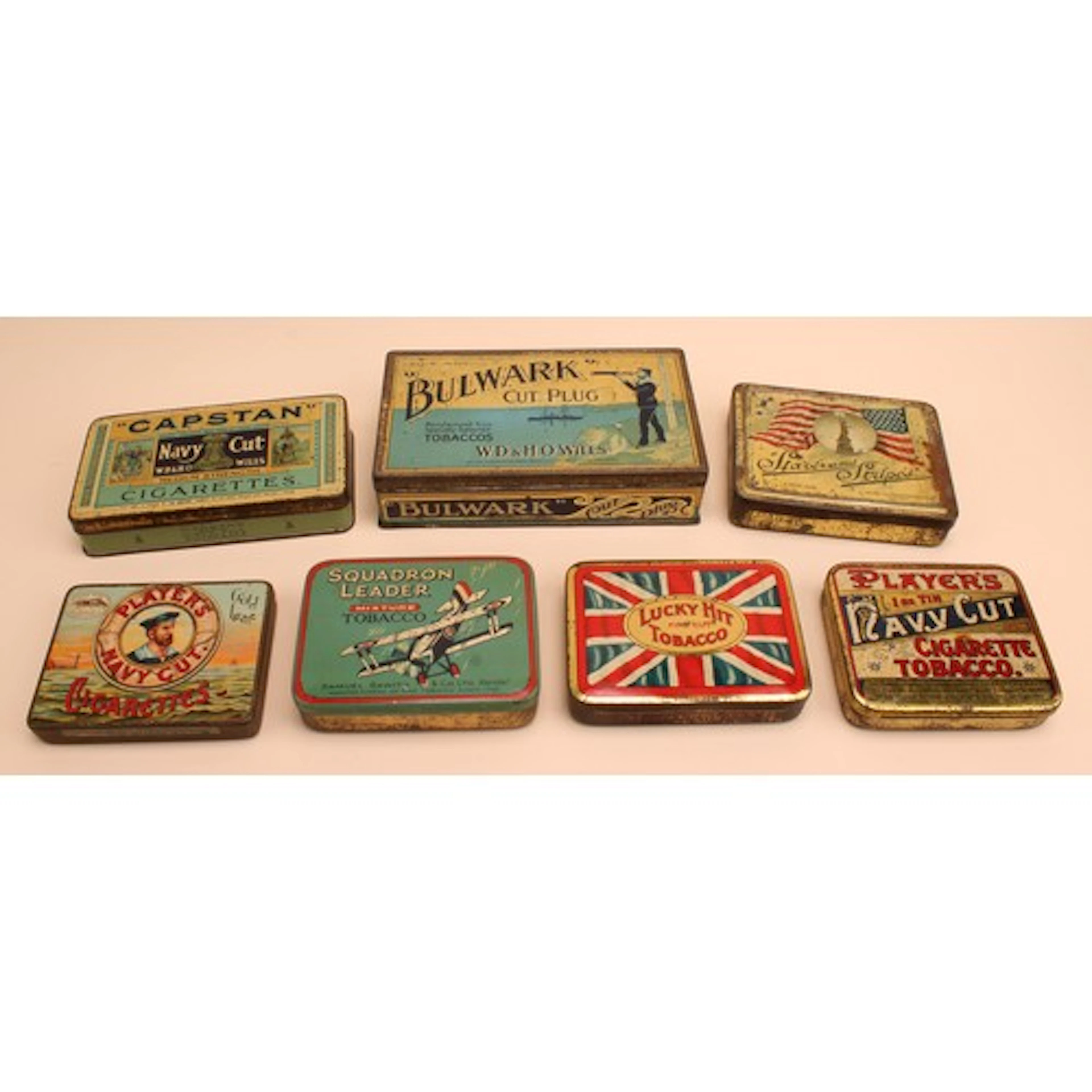 Advertising Tins - Tobacco - an early 20th century rounded r...