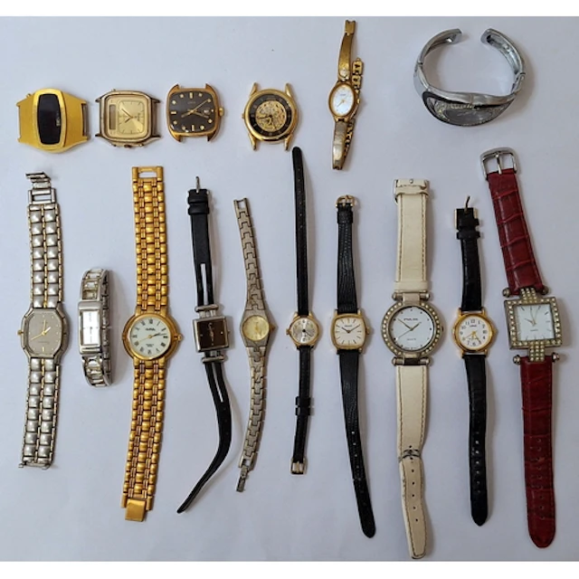 Ladies Wristwatches incl. Pulse, Sekonda with visible moveme...