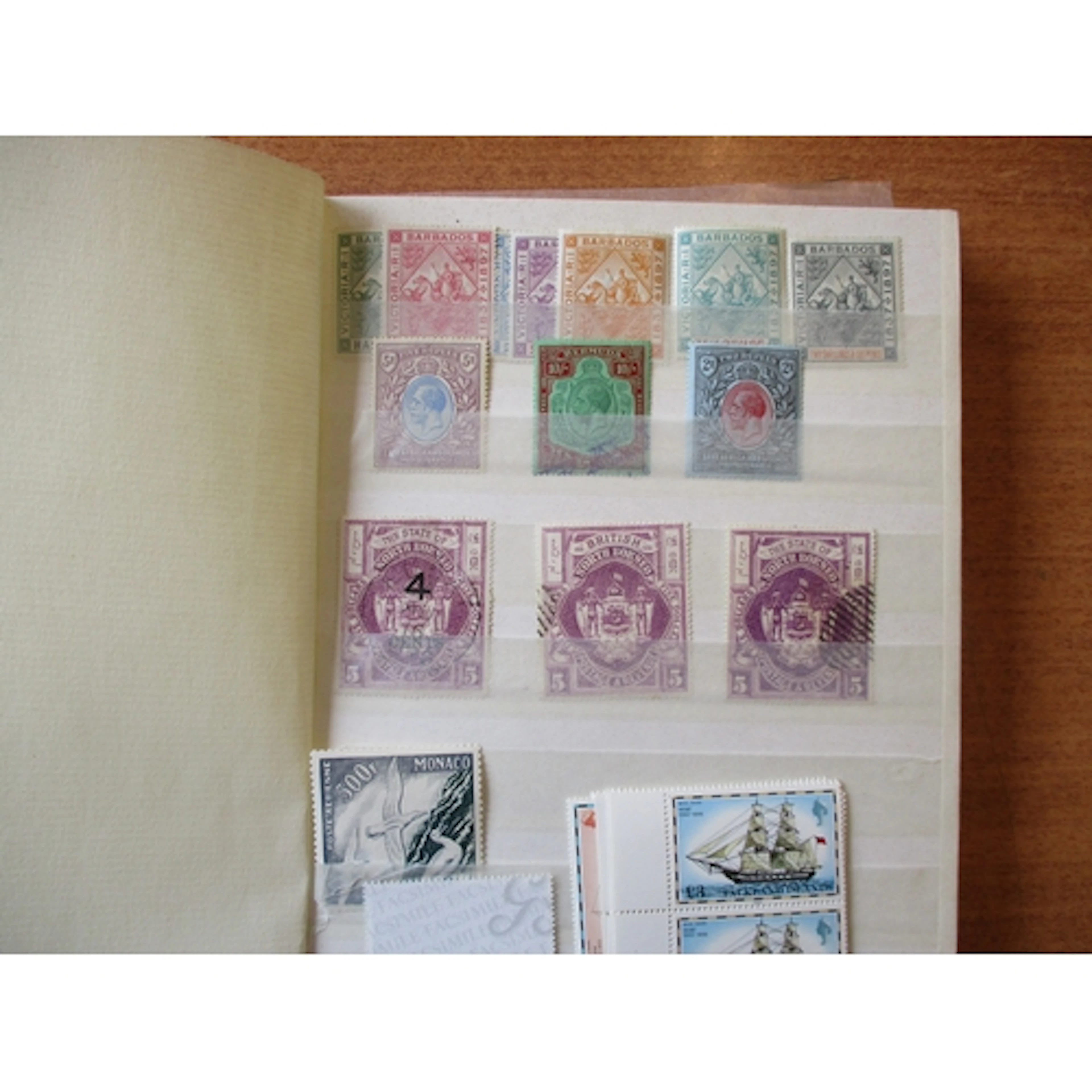 World misc M/U collection in 1 stockbook. Incl Austria 1936 ...