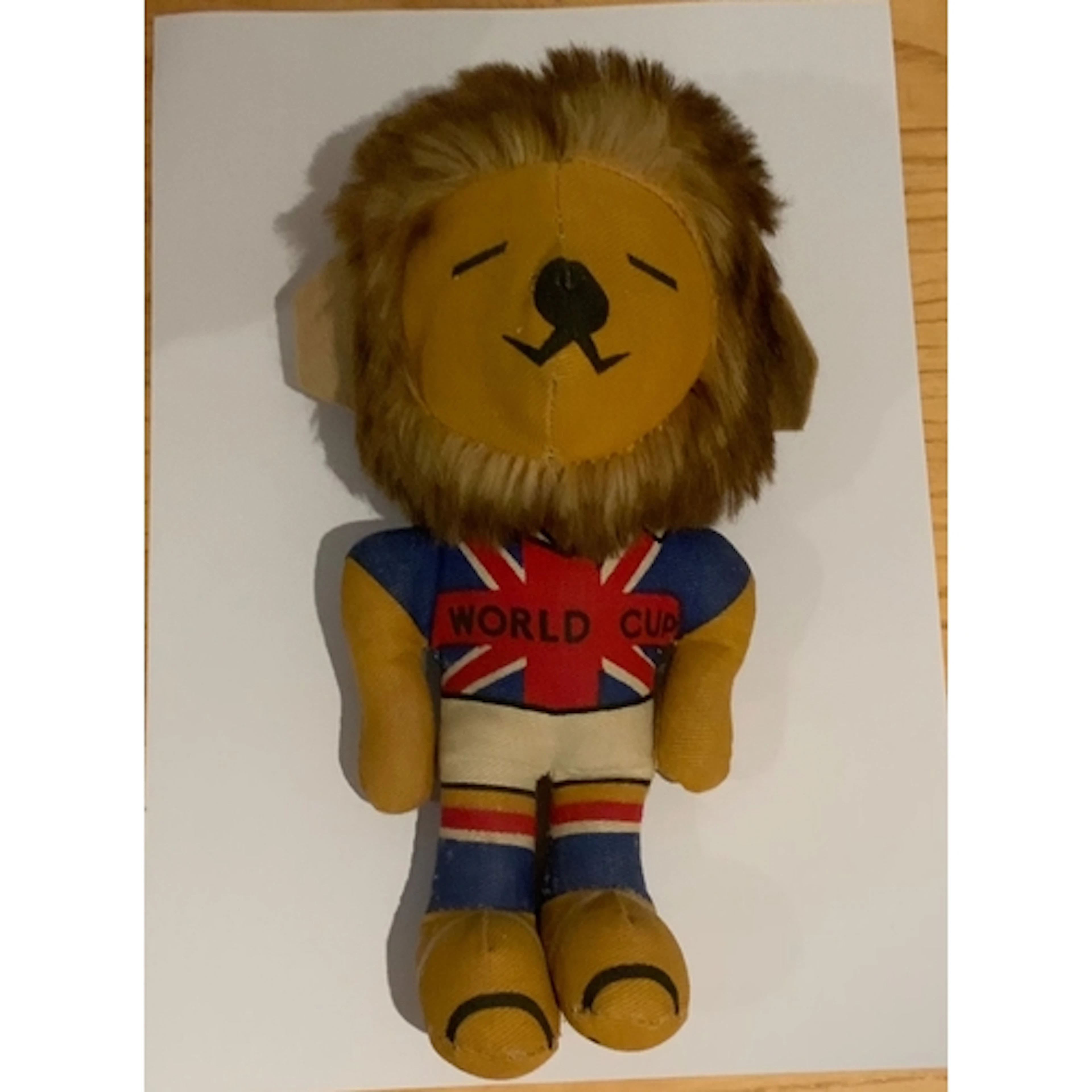 England 1966 World Cup Willie Football Bear: Larger style ap...