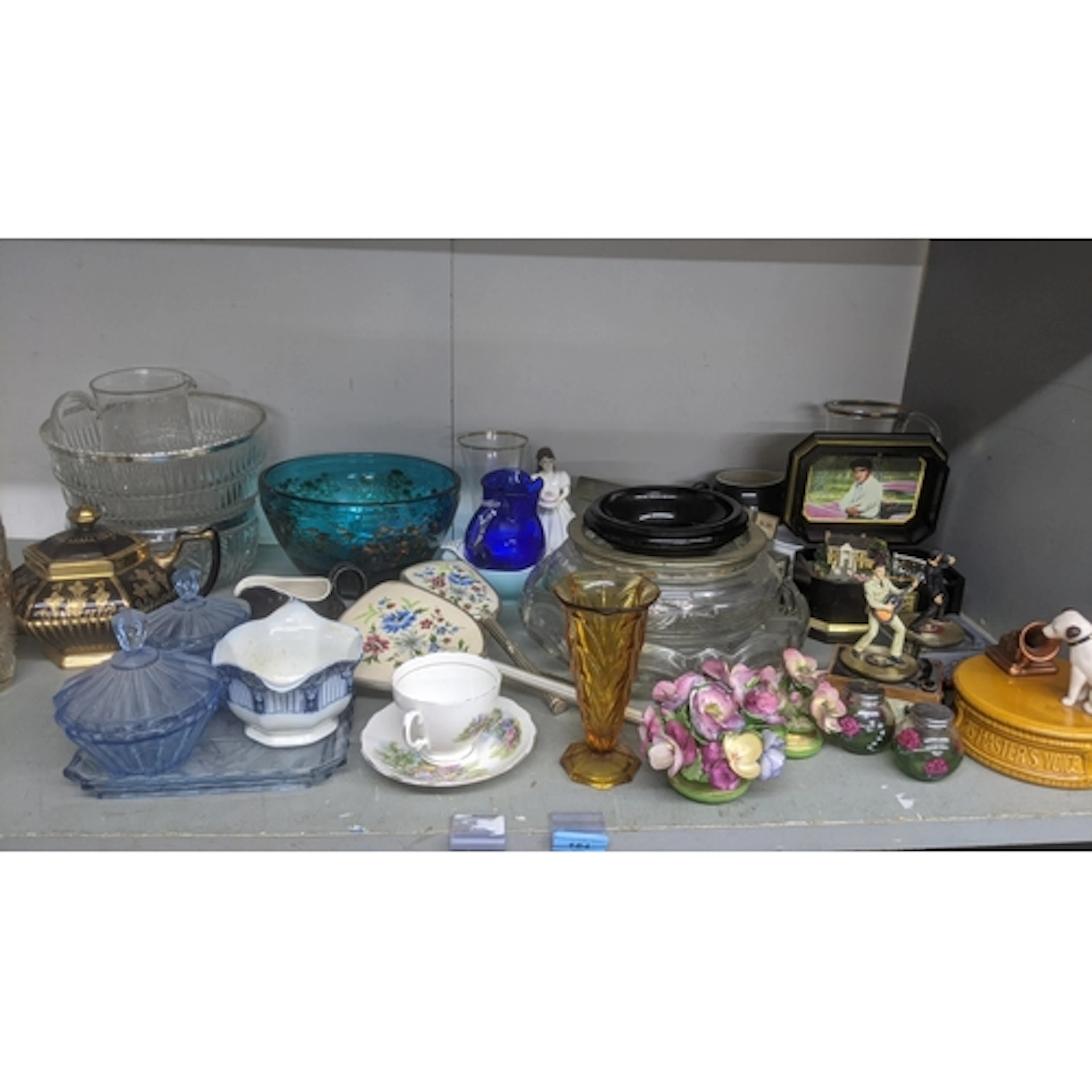 Mixed glass, ceramics and other items to include Elvis relat...