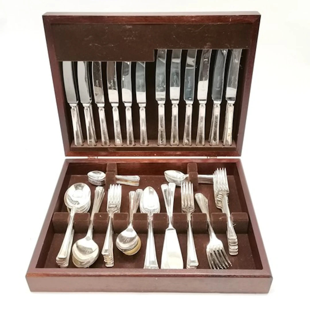 Francis Greaves & Sons silver plated 8 place setting canteen...