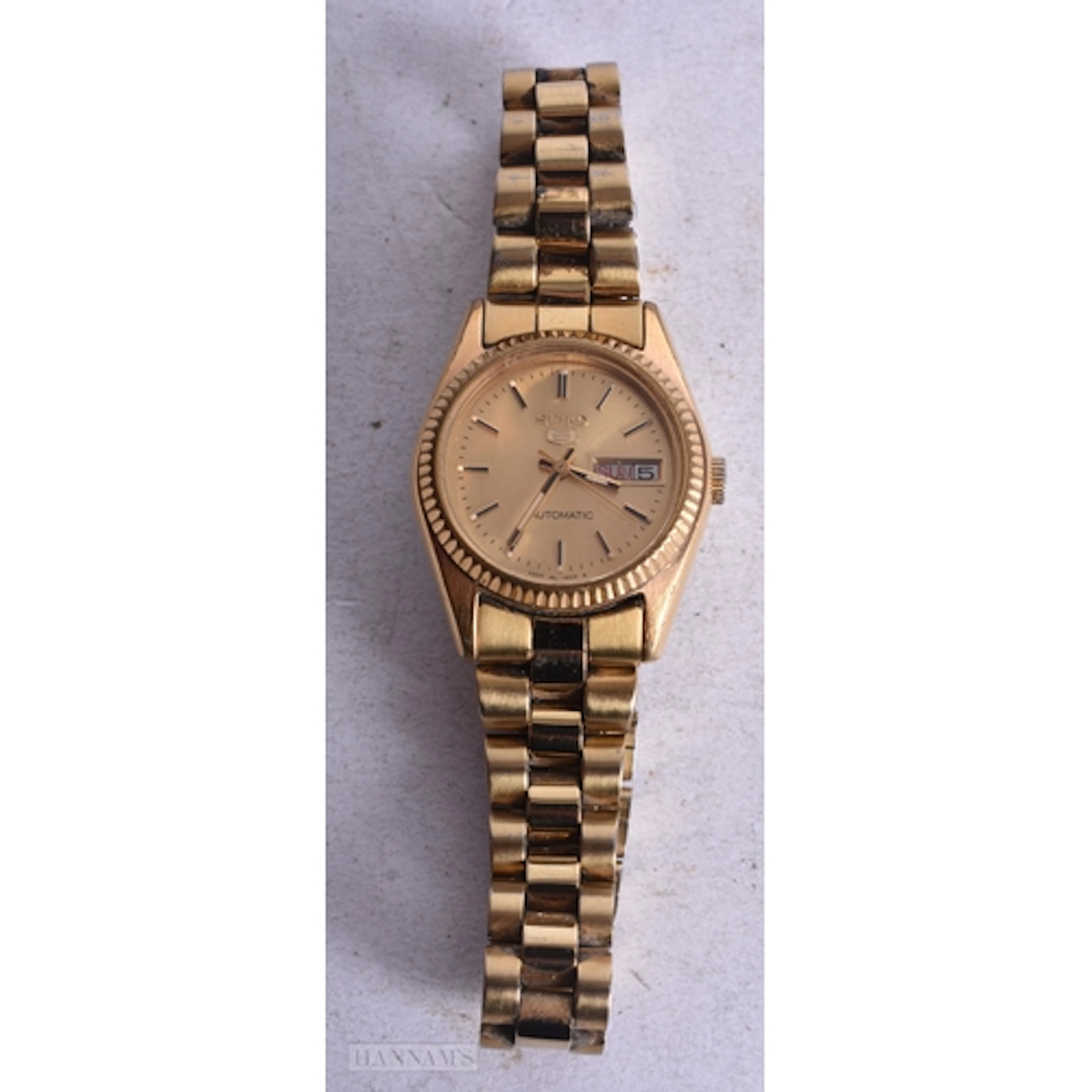 A Ladies Gold Plated Seiko Quartz Watch. Dial 2.5cn incl cr...