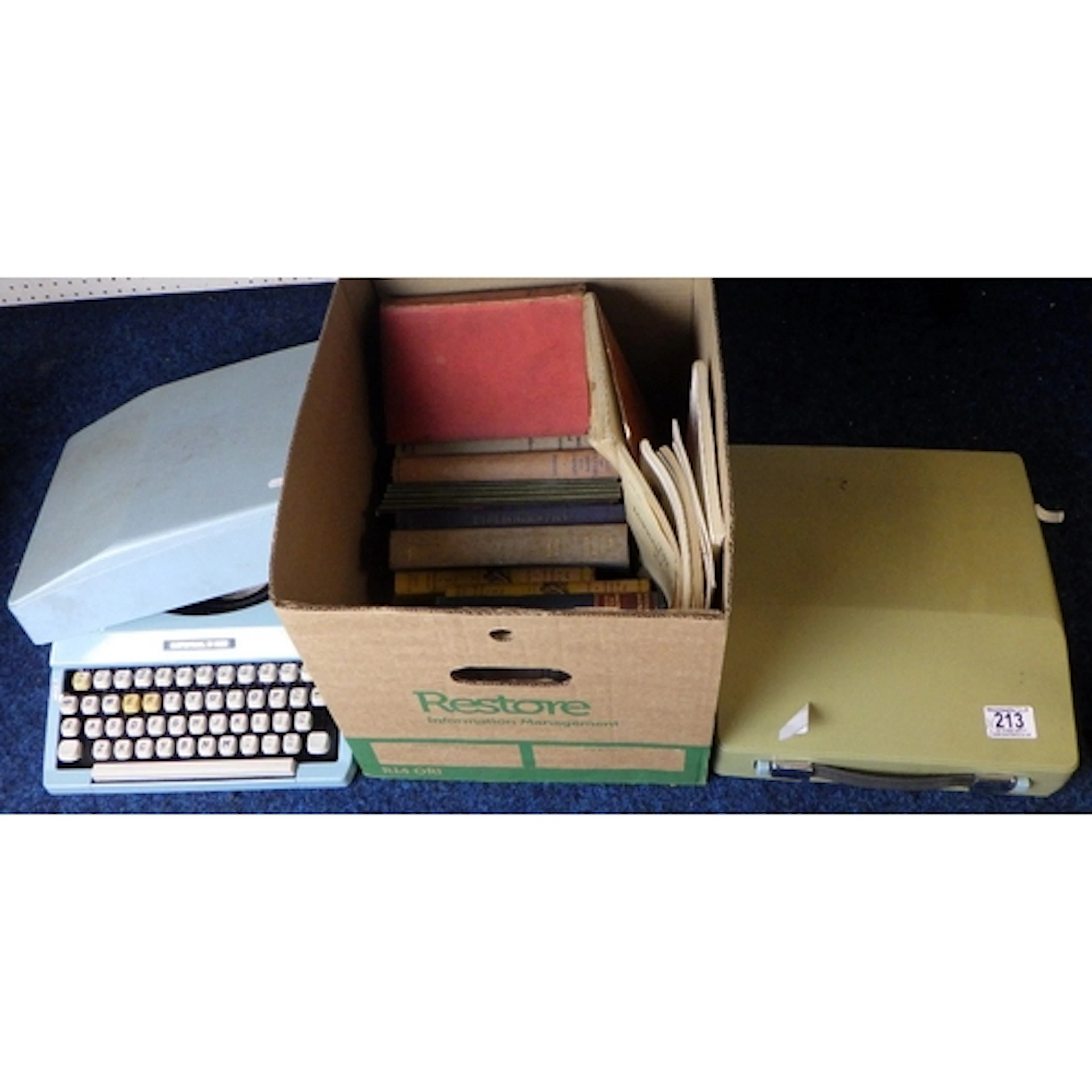 Two retro typewriters AF & a group of misc books (3)