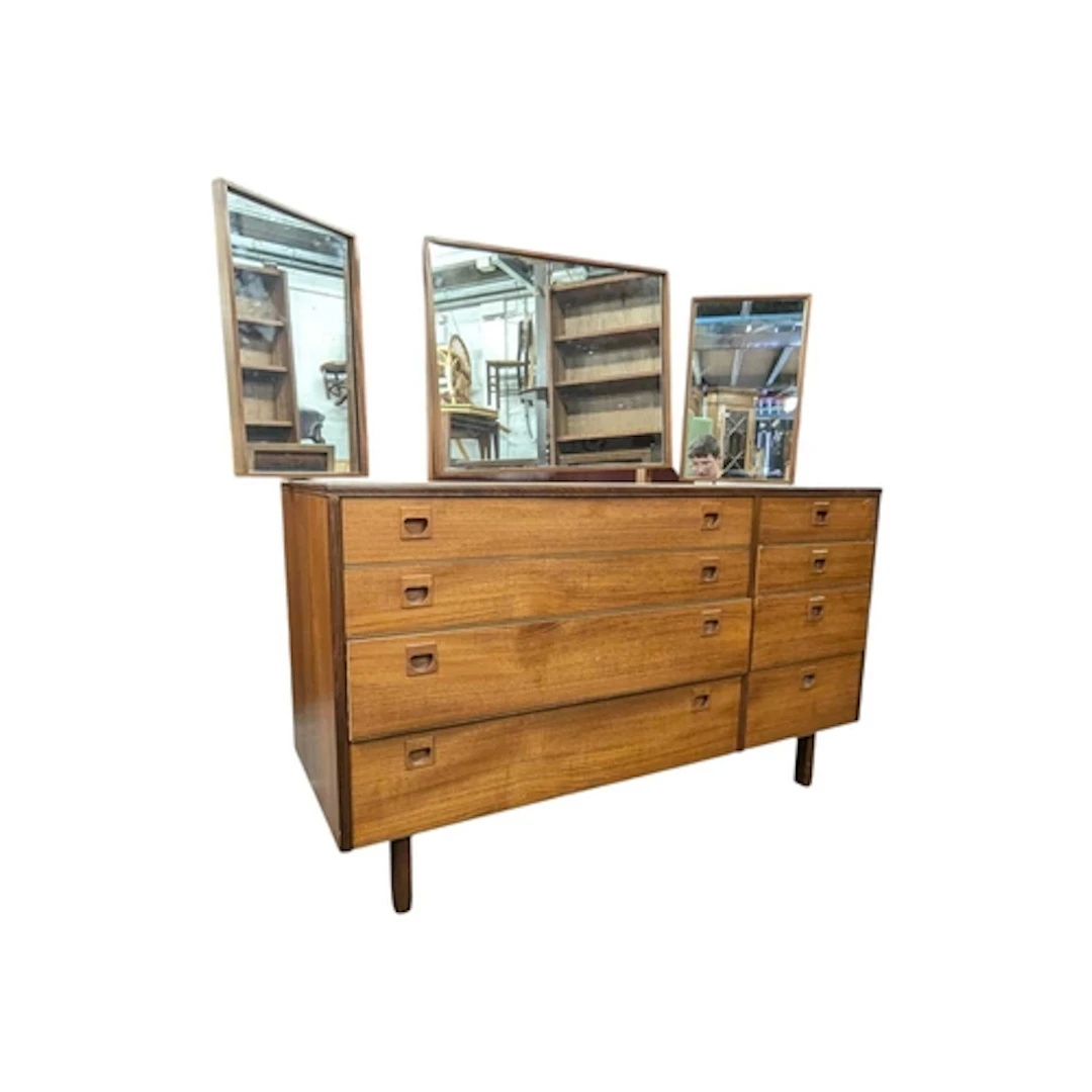 Alfred Cox - AC Furniture - A retro mid 20th century designe...
