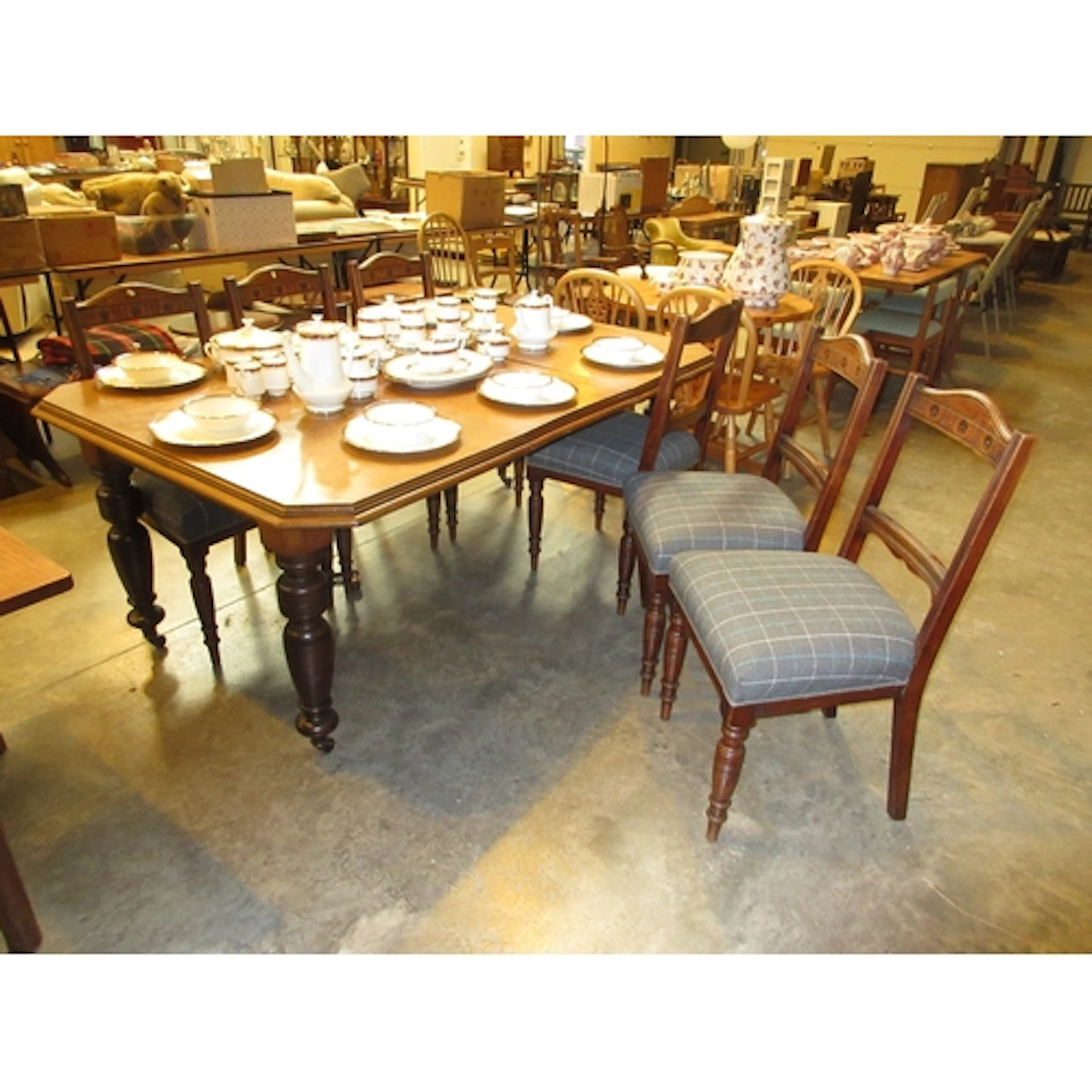 Victorian Mahogany Extending Dining Table with Leaf, Handle ...