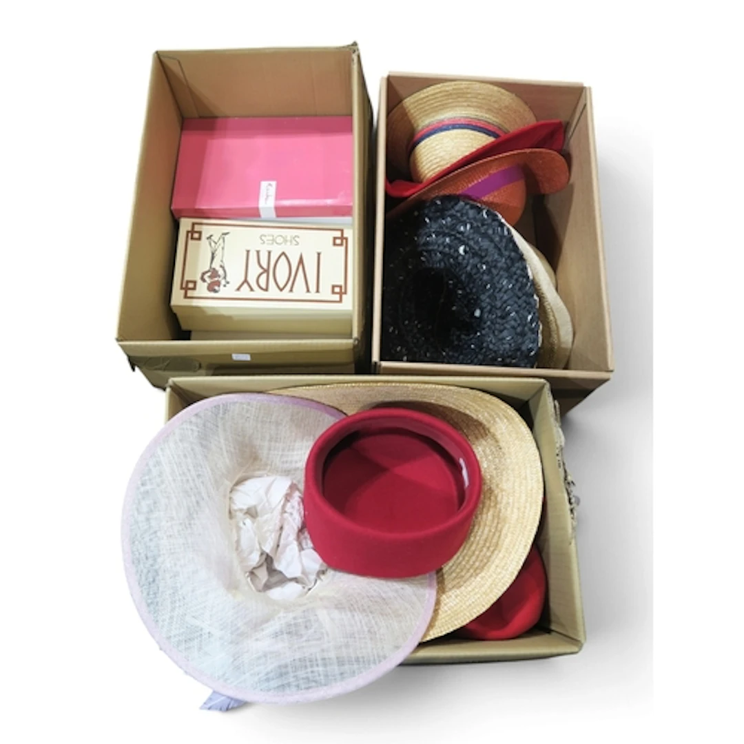 A collection of ladies hats including felt and raffia exampl...