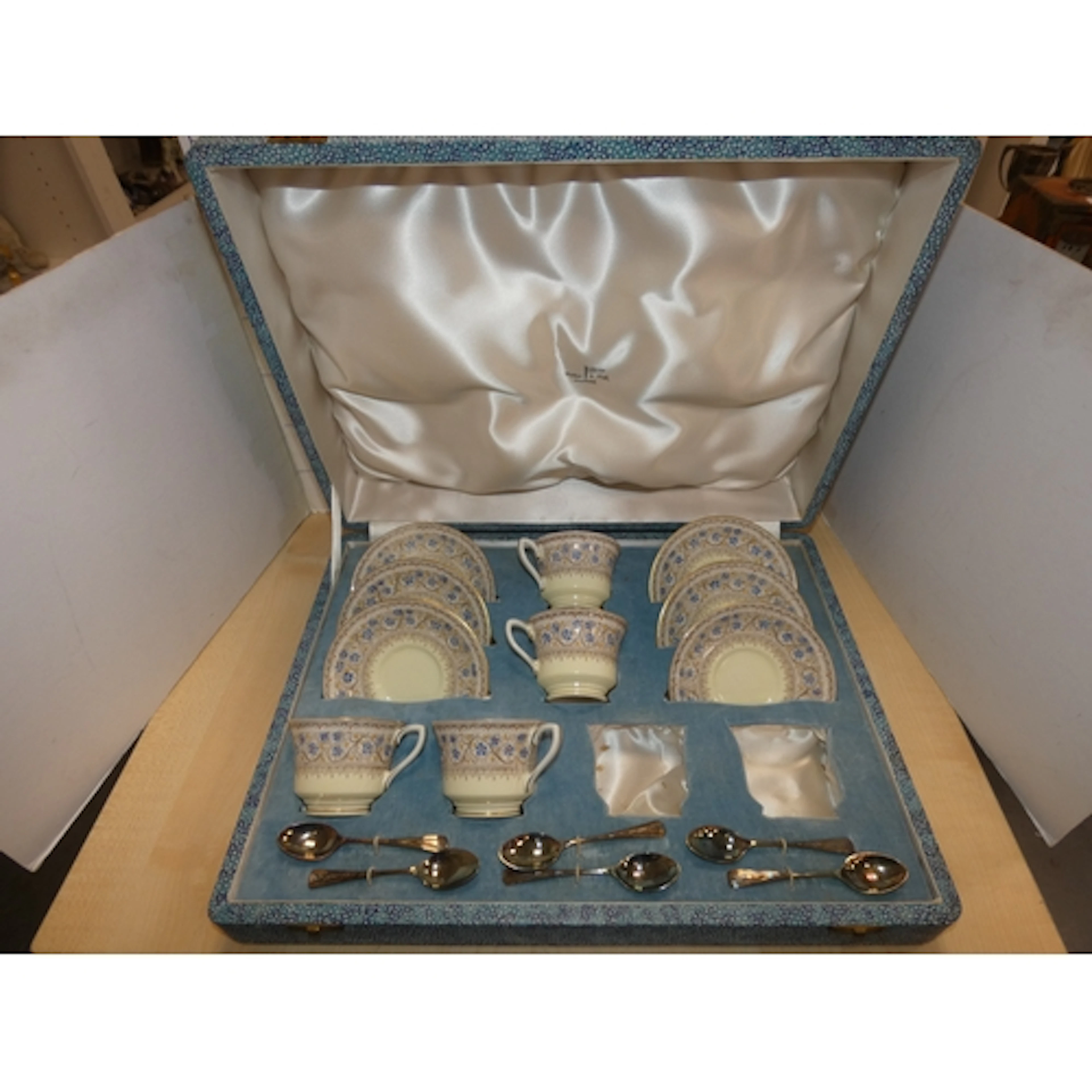 Royal Worcester 'Lady Evelyn' pattern part cabaret china tea...