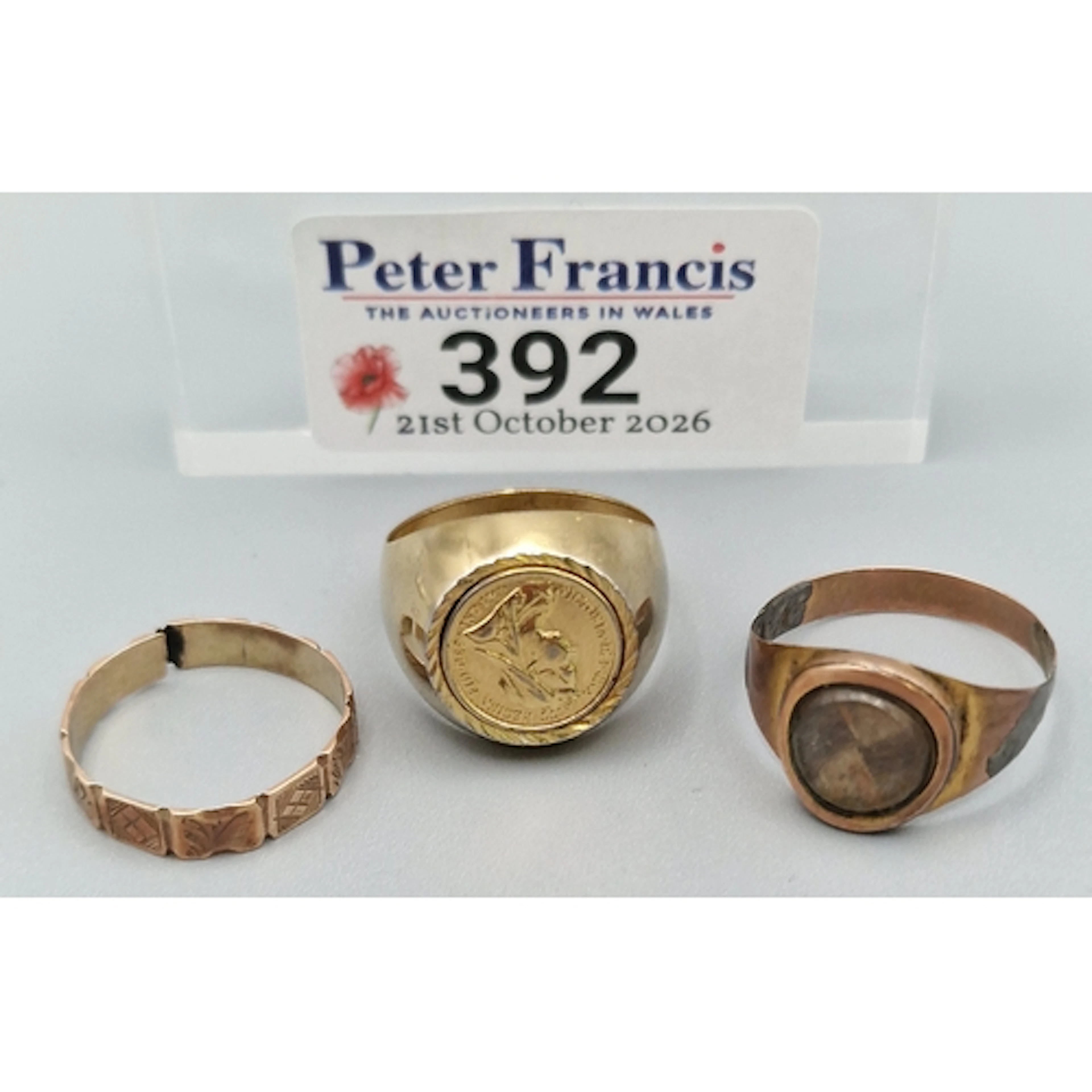 9ct gold engraved band ring. 1.3g approx. Together with two ...