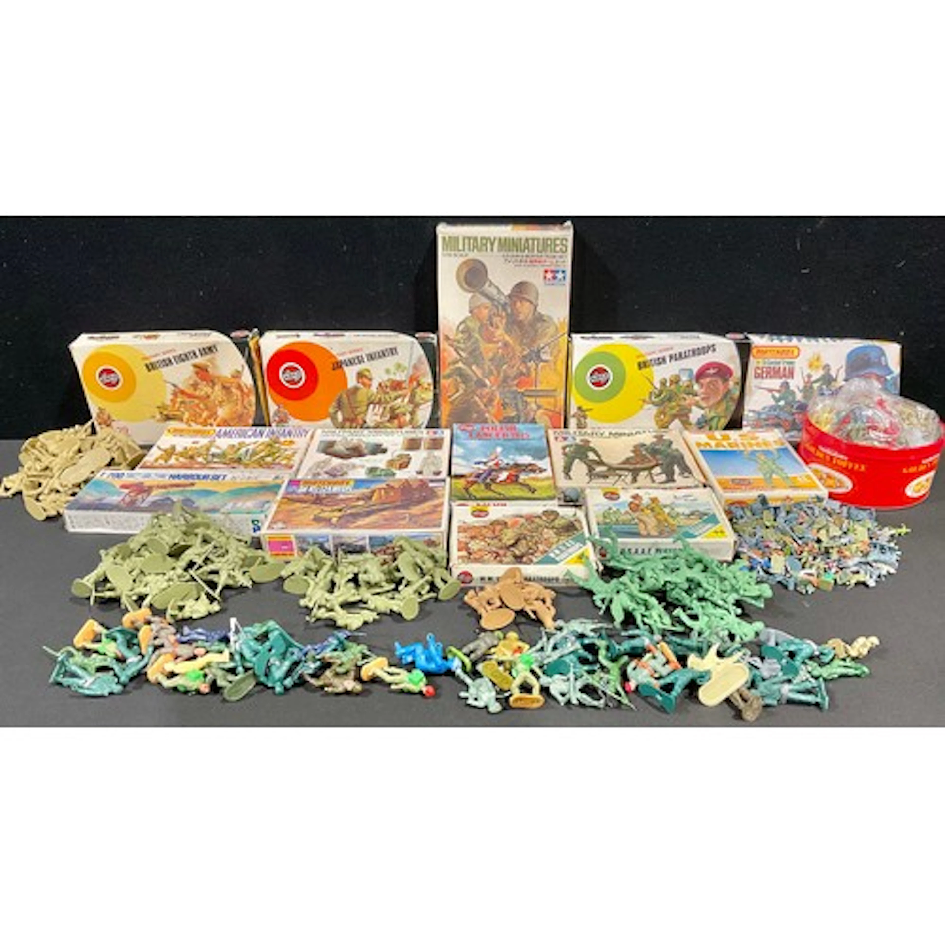 Airfix- A quantity of Airfix and other soldier model sets to...