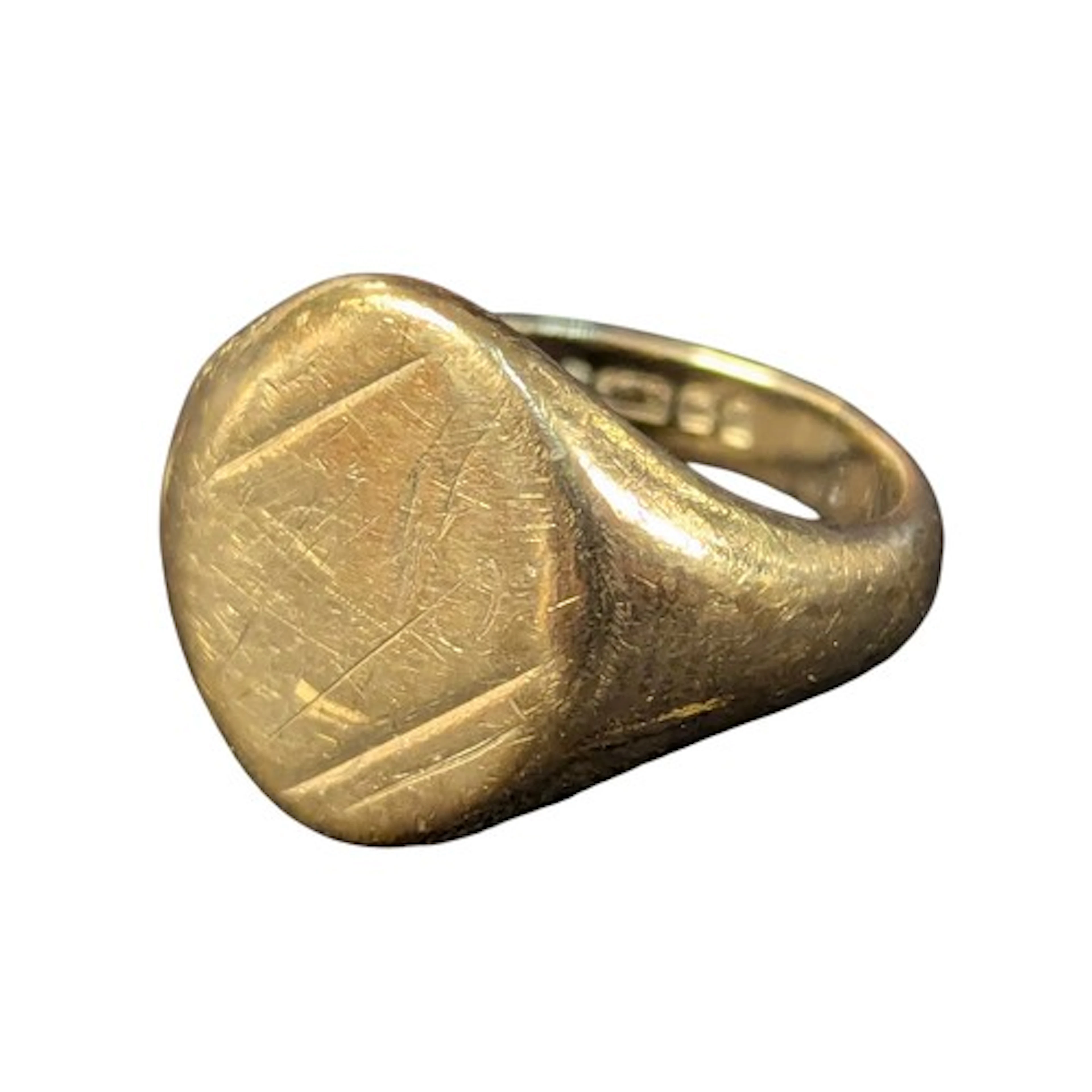 A 9ct gold signet ring, Size l, 6.4g