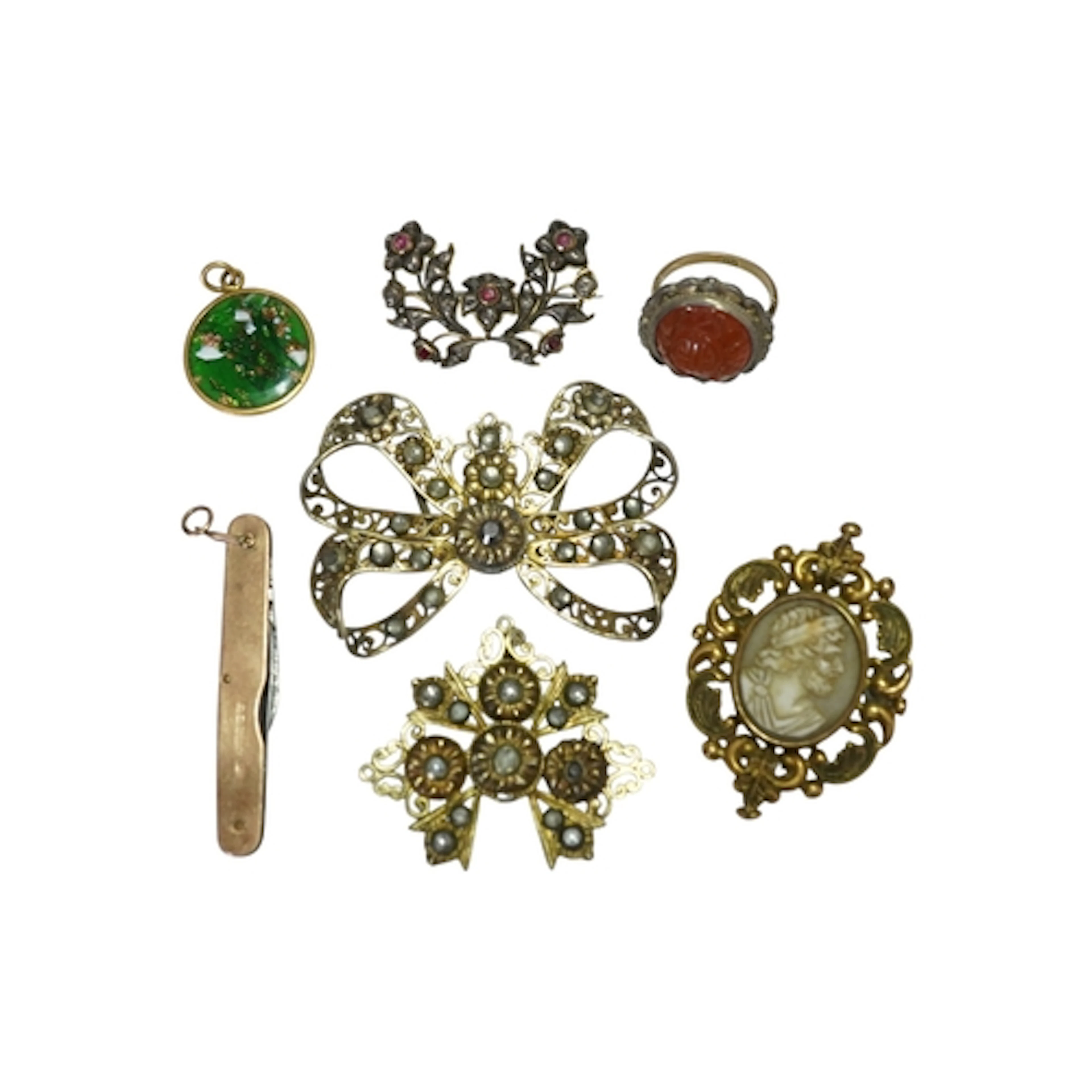 A 9ct gold pen knife and a collection of jewels, the pen kni...
