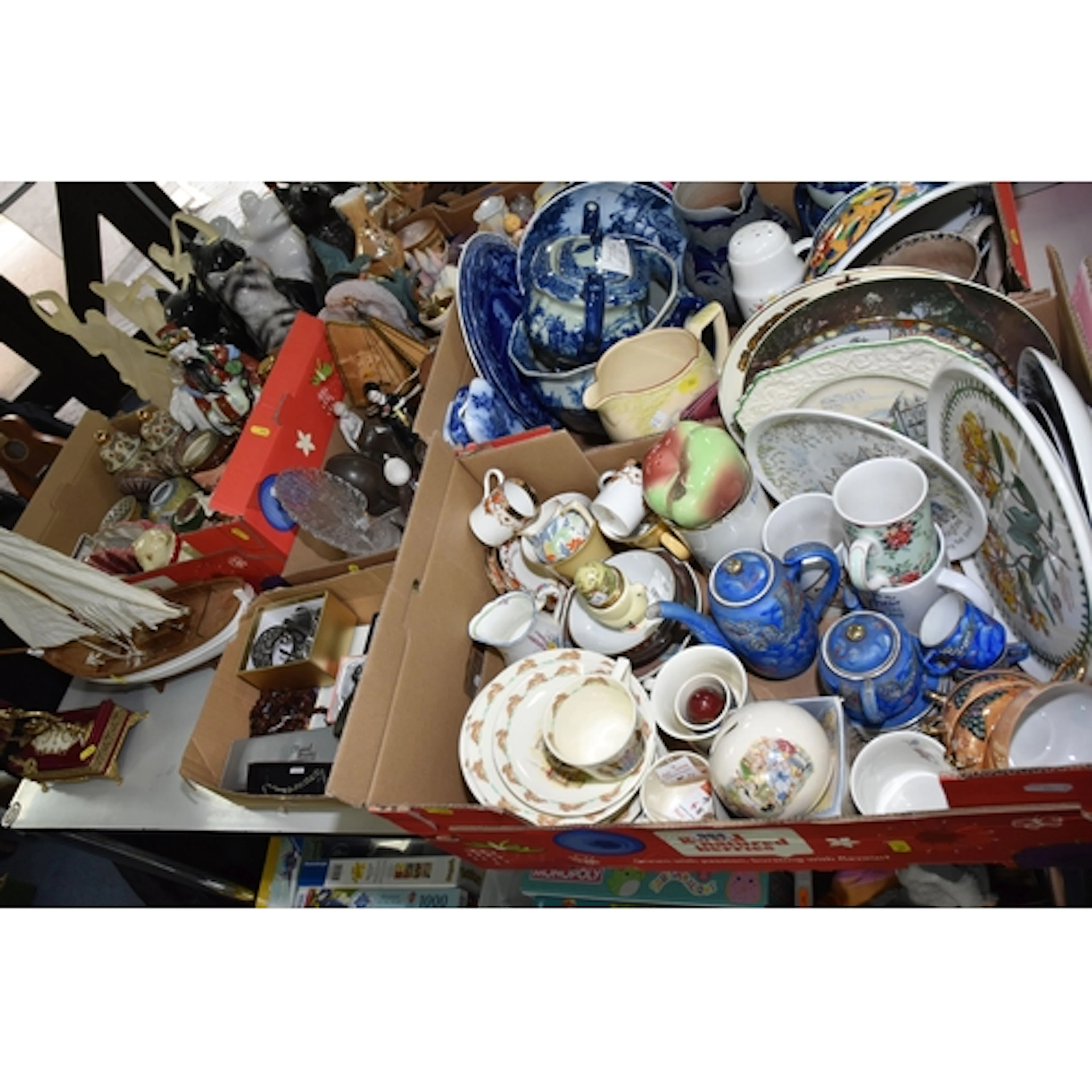 FIVE BOXES AND LOOSE CERAMICS AND GIFTWARE, to include costu...