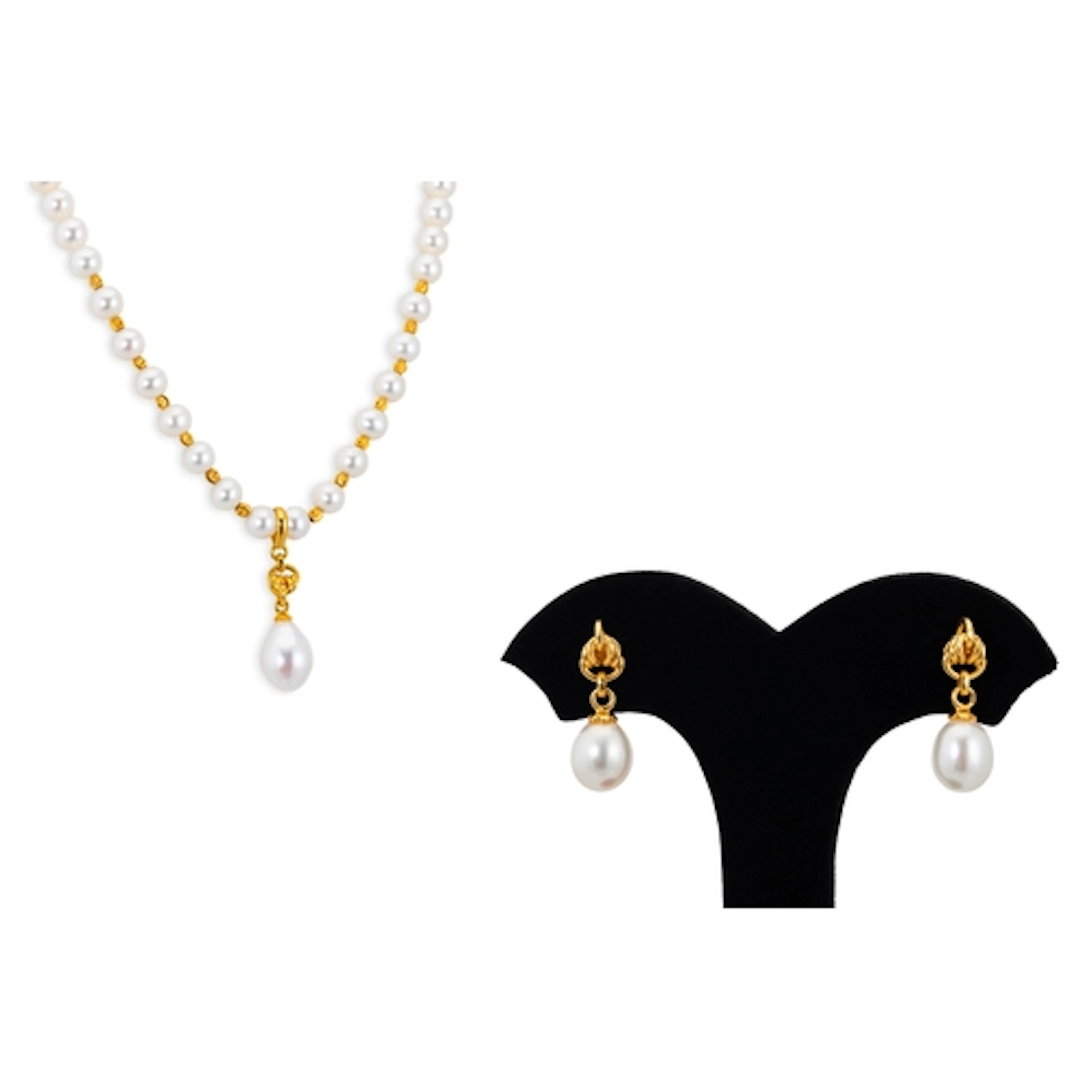 A SET OF CULTURED PEARLS, with 22ct gold clasp and fittings,...