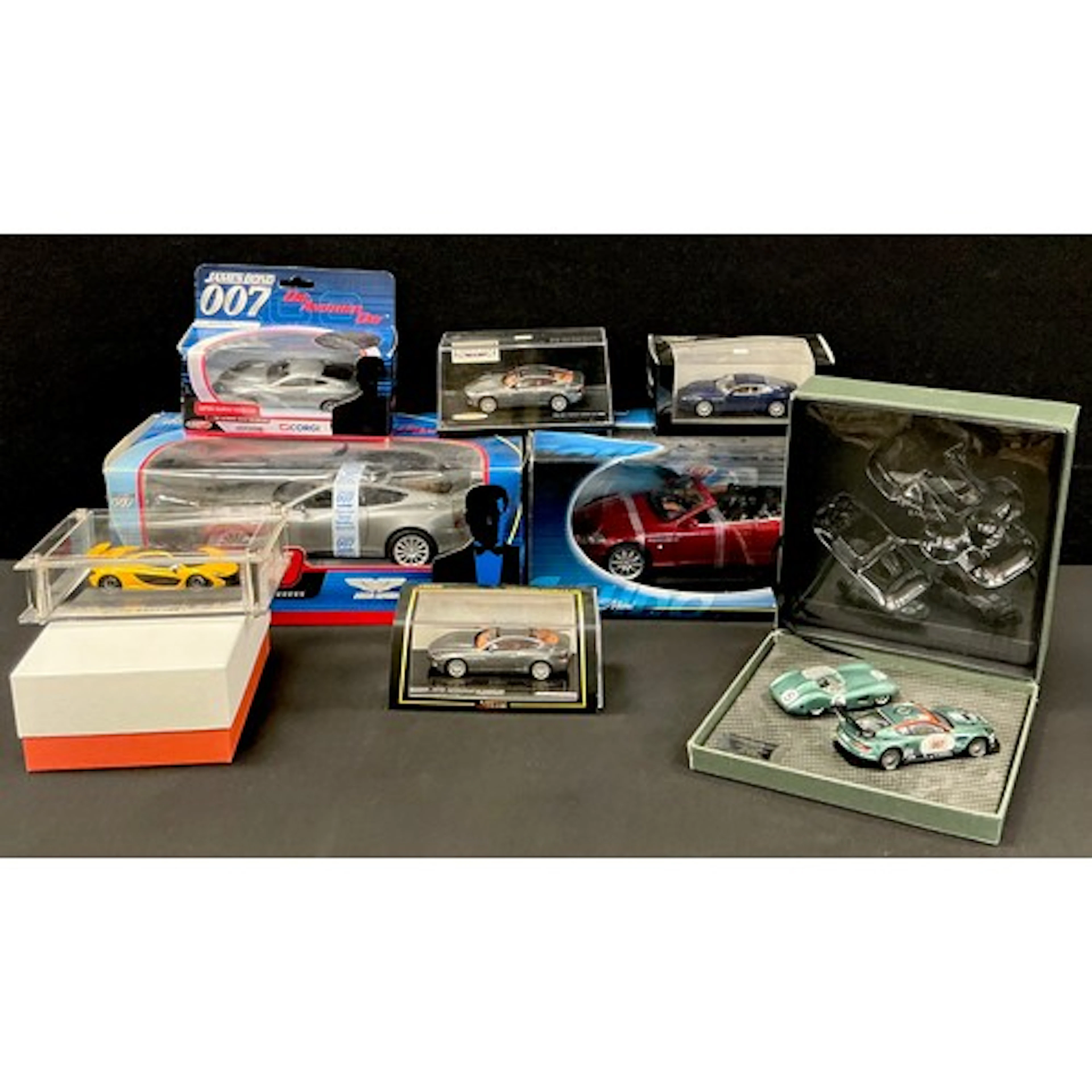 Aston Martin - A V12 Vanquish 1:18 scale model, ‘as driven b...