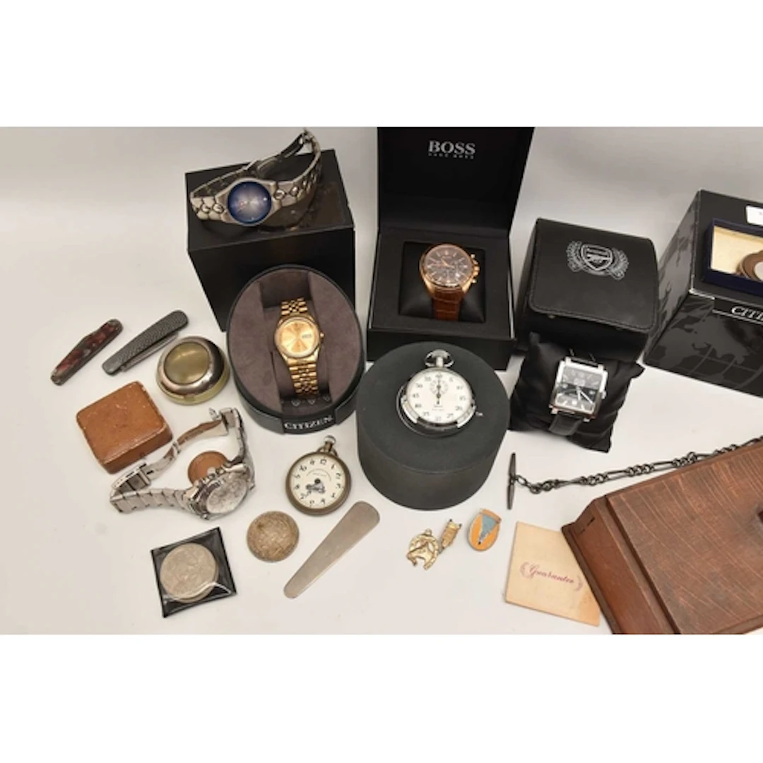 A BOX OF ASSORTED WATCHES AND OTHER ITEMS, to include an Ars...