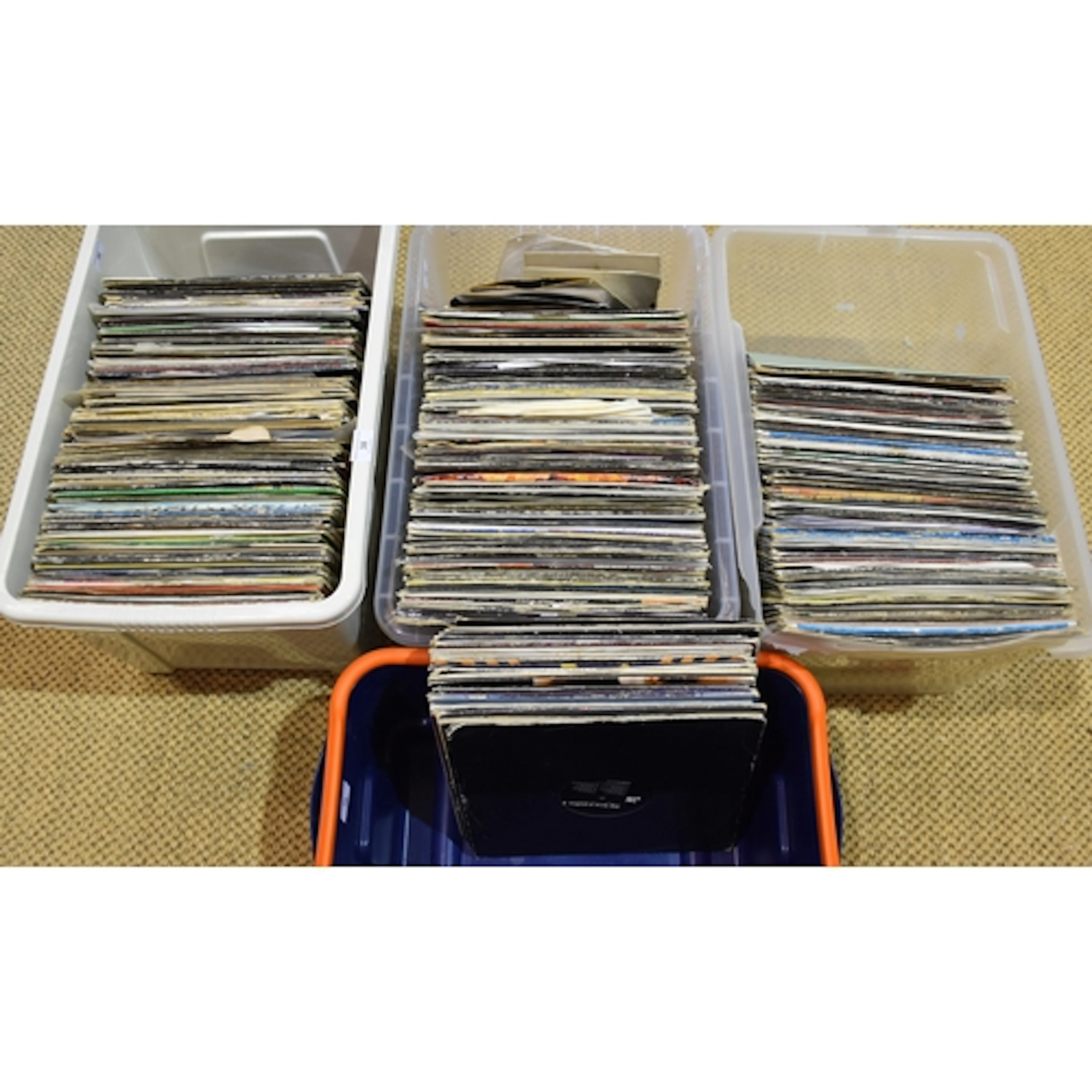A collection of approximately 450 12" and LP's, mainly House...