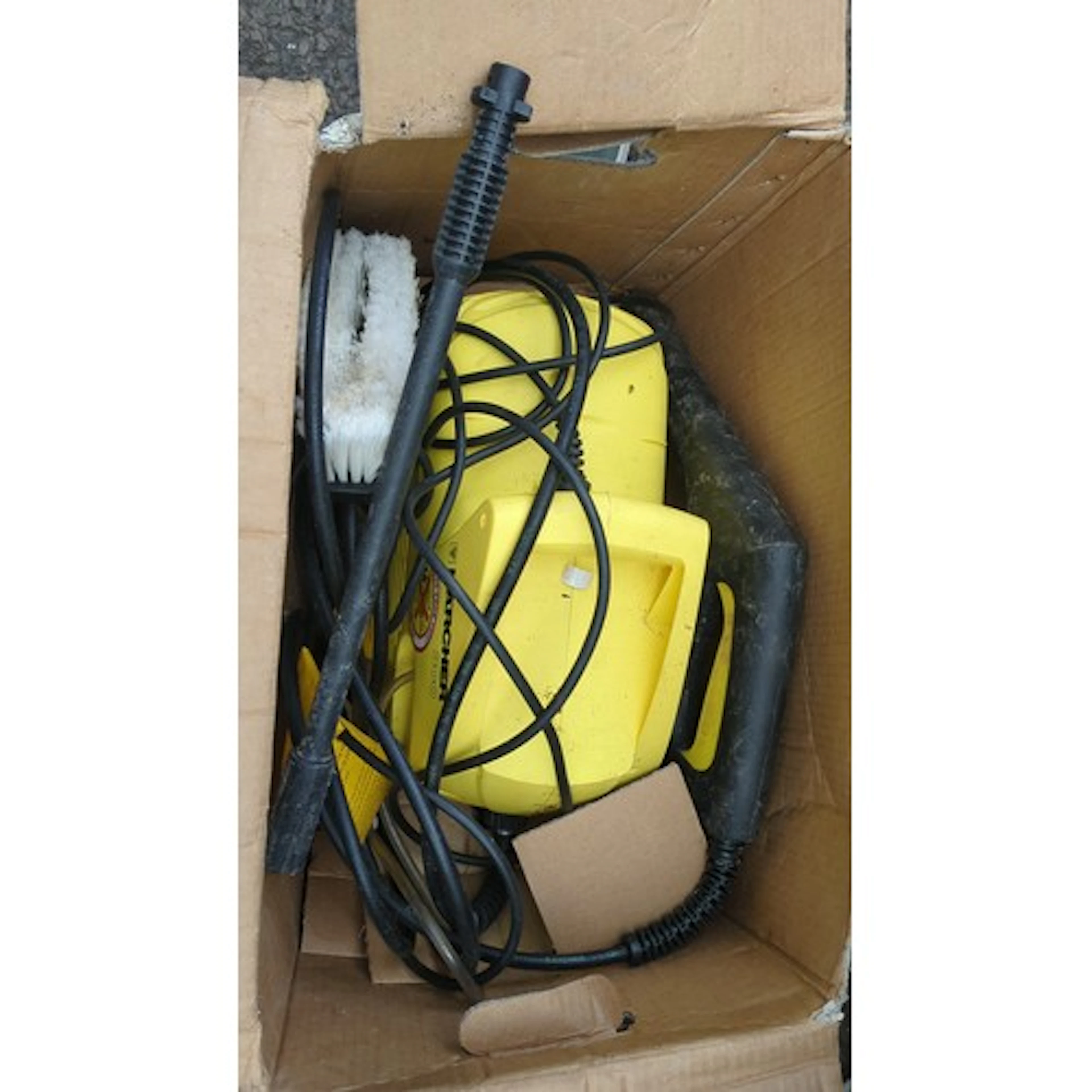 Kärcher K300 high-pressure washer, housed in yellow moulded ...