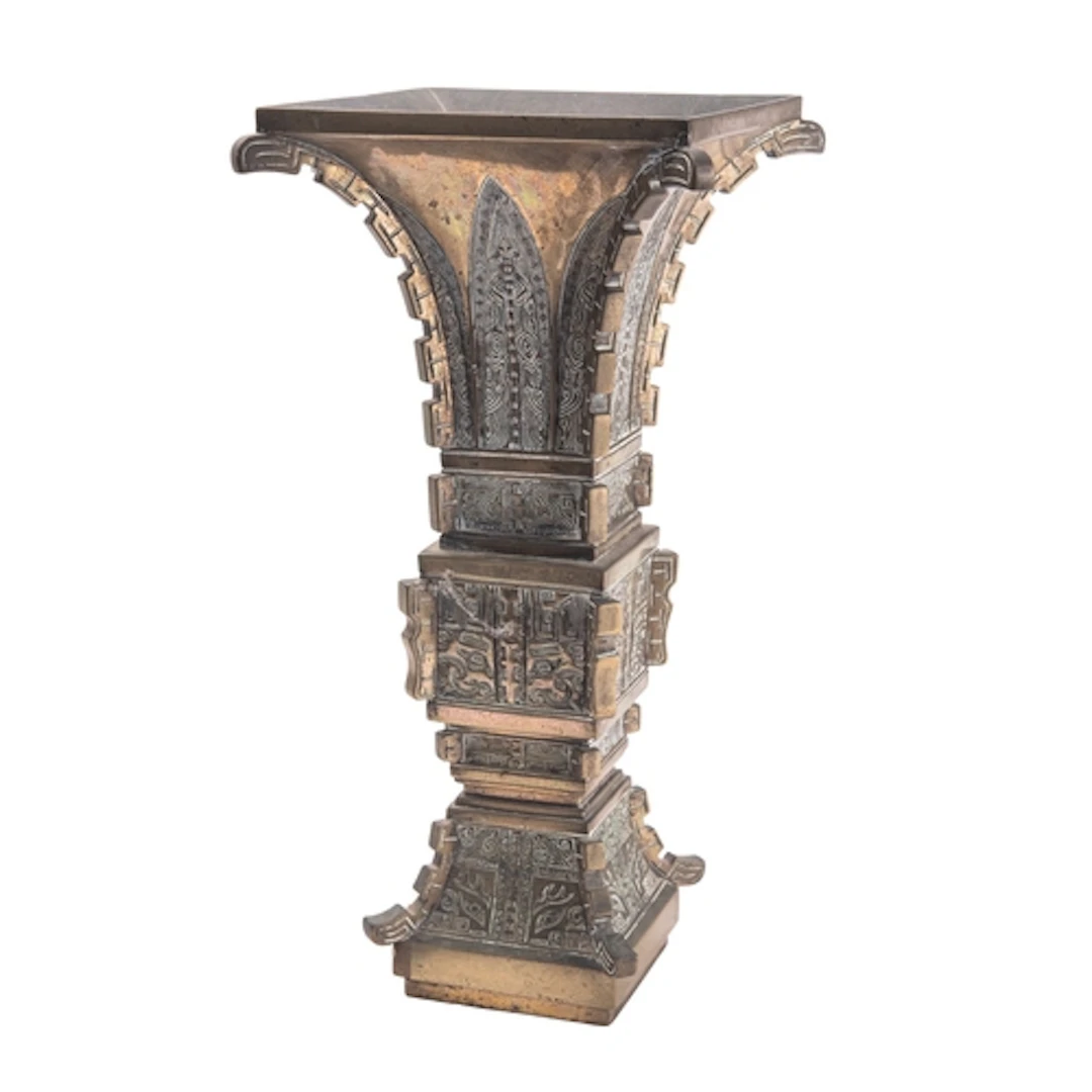 A Chinese bronze archaistic Gu vase, 20th century cast with ...