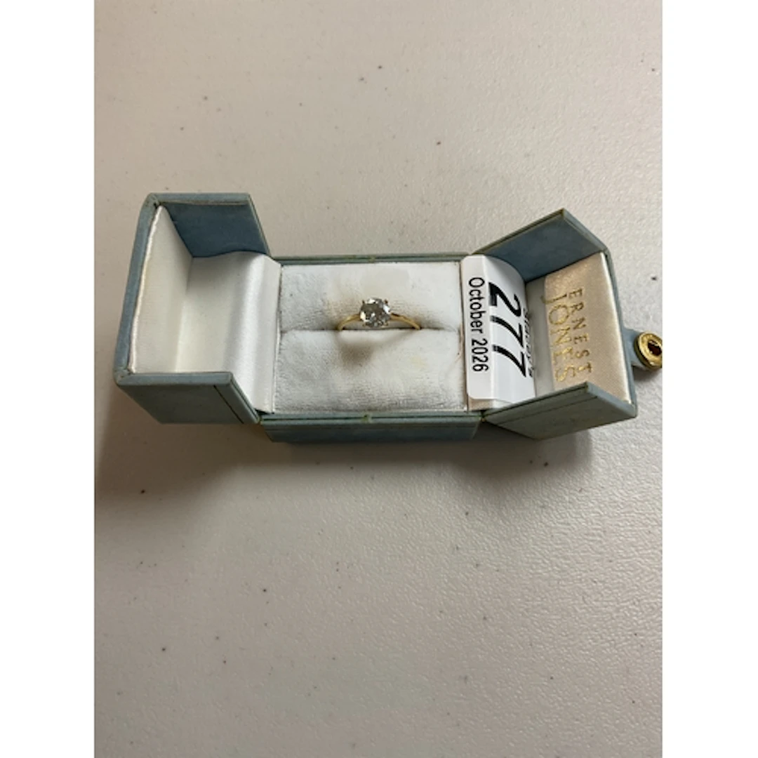 18 ct large diamond solitaire ring spreads as 1.25 ct.