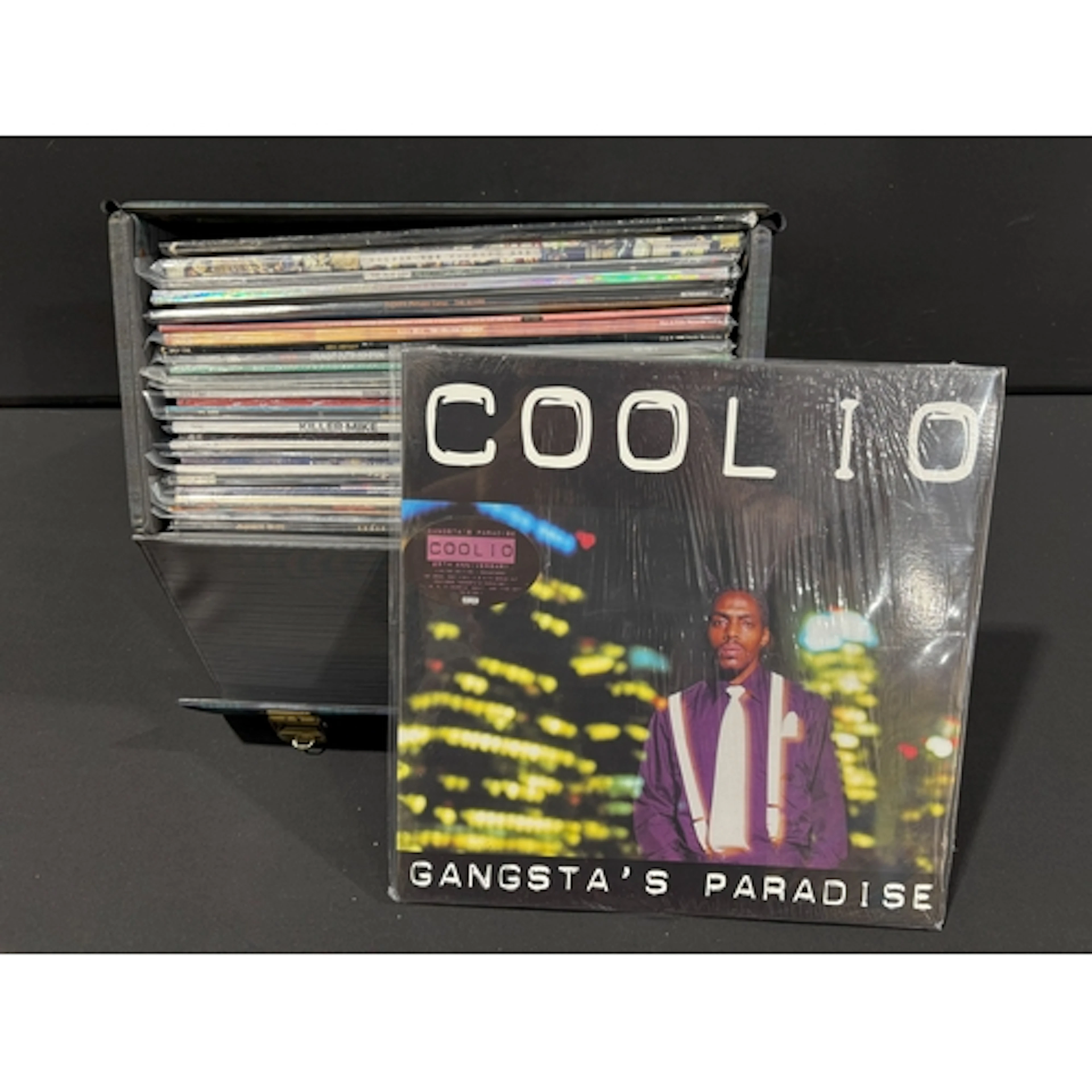 Vinyl - 30 mainly Hip Hop LPs to include Goldie x 2, Tribe C...