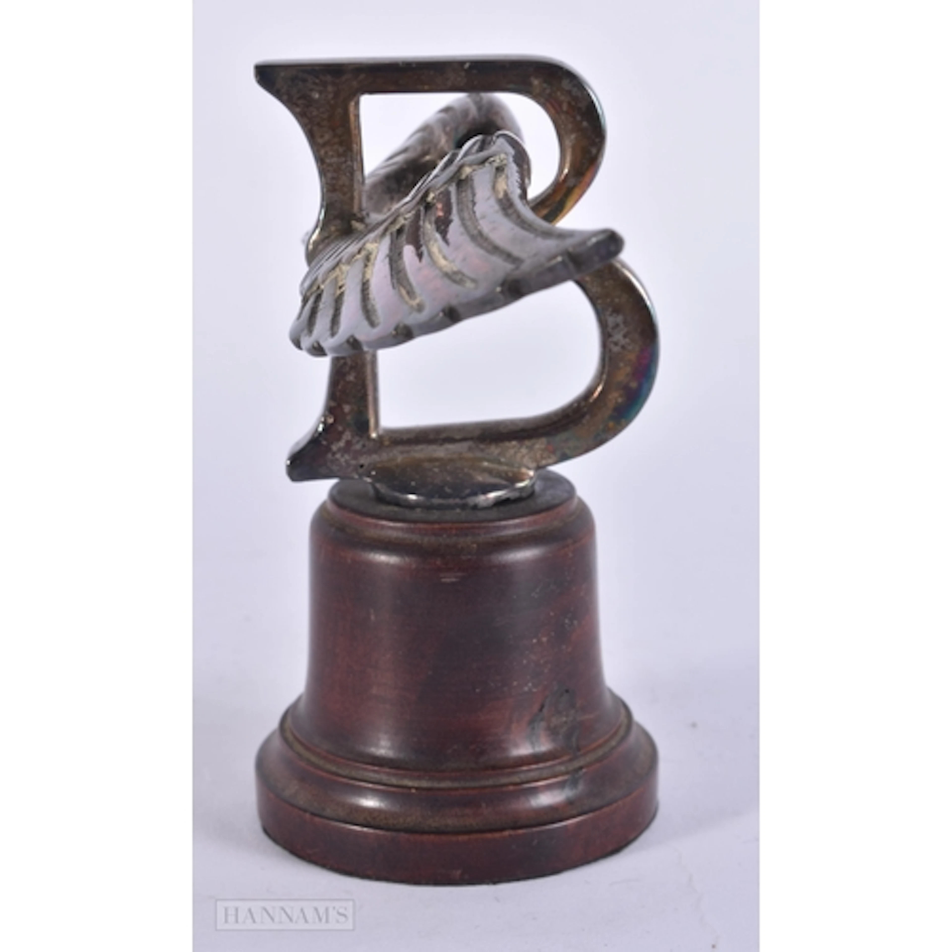 A BENTLEY WINGED 'B' CAR MASCOT. 14 cm x 18 cm.