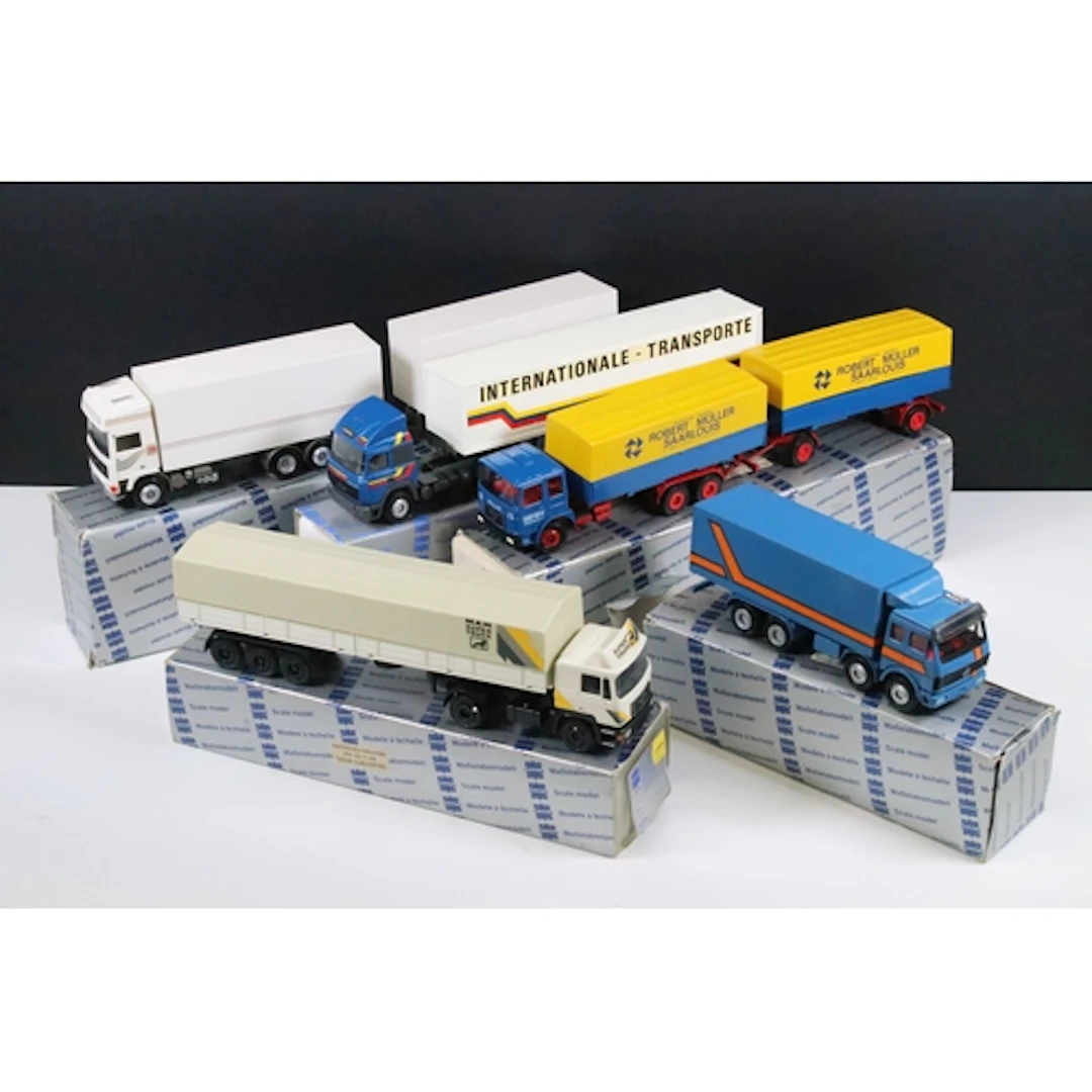 Five boxed Conrad 1/50 diecast models to include Iveco Turbo...