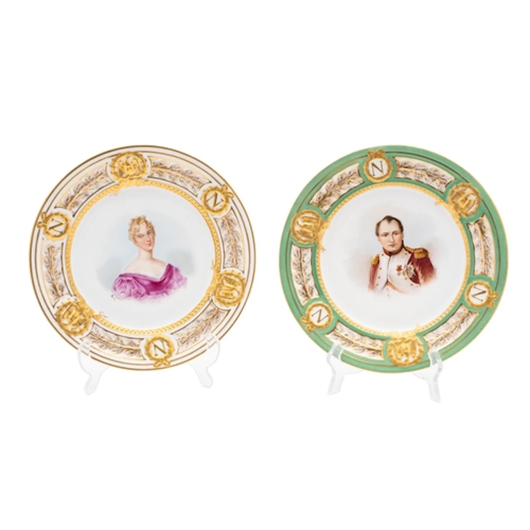 A pair of Sèvres-style cabinet plates, late 19th century pai...