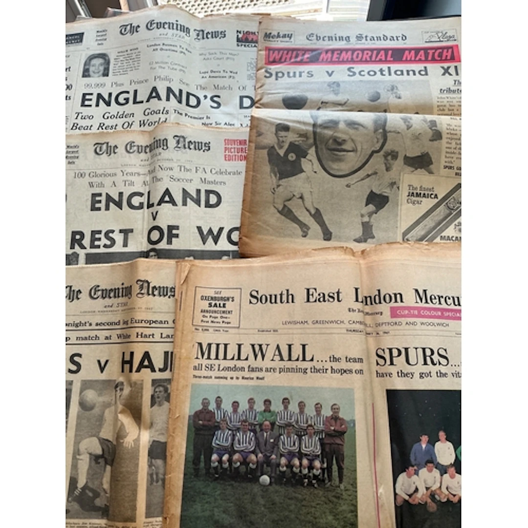 Tottenham + Big Match Football Newspapers: Quantity of newsp...