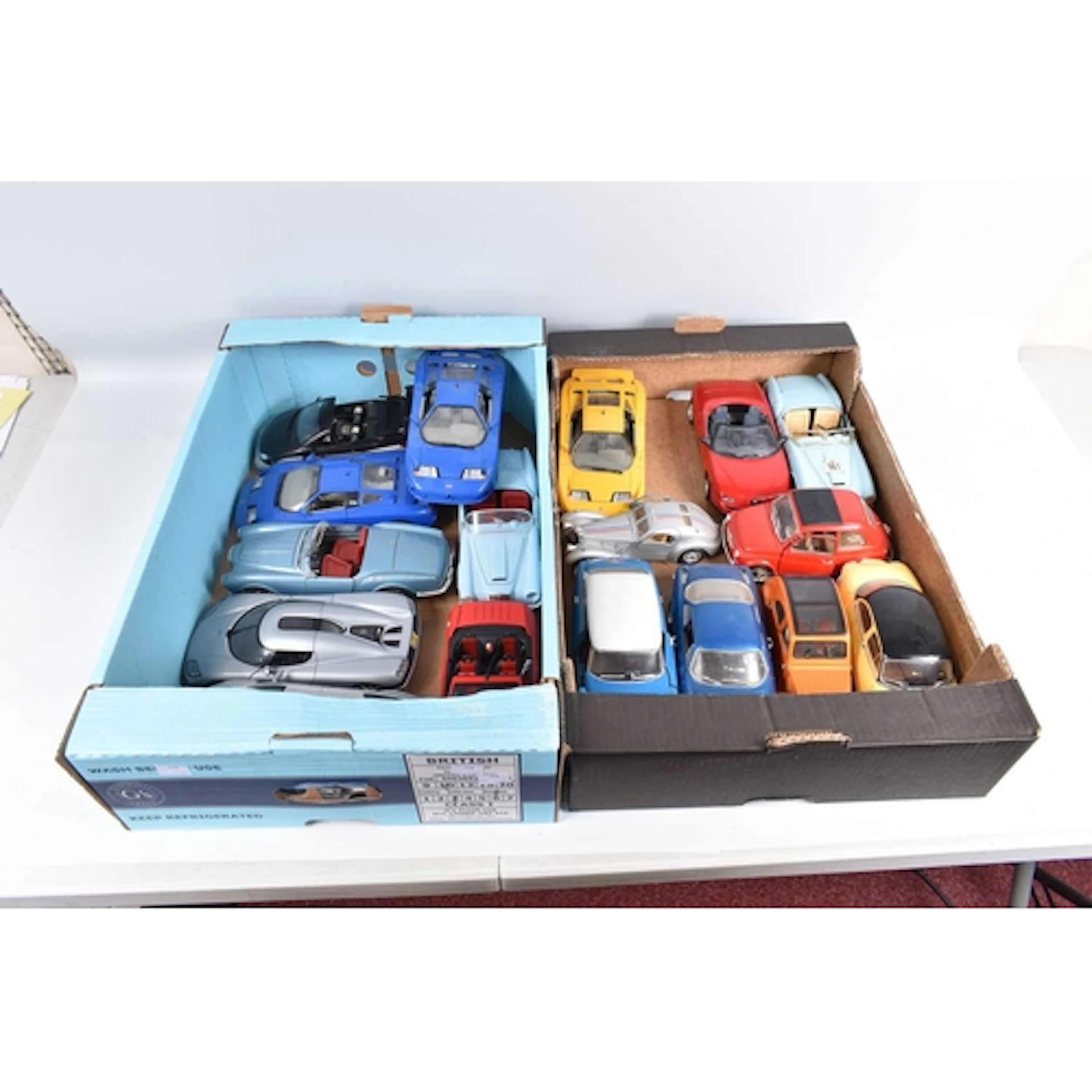 A GROUP OF BBURAGO, MAISTO AND SIMILAR EUROPEAN DIECAST MODE...