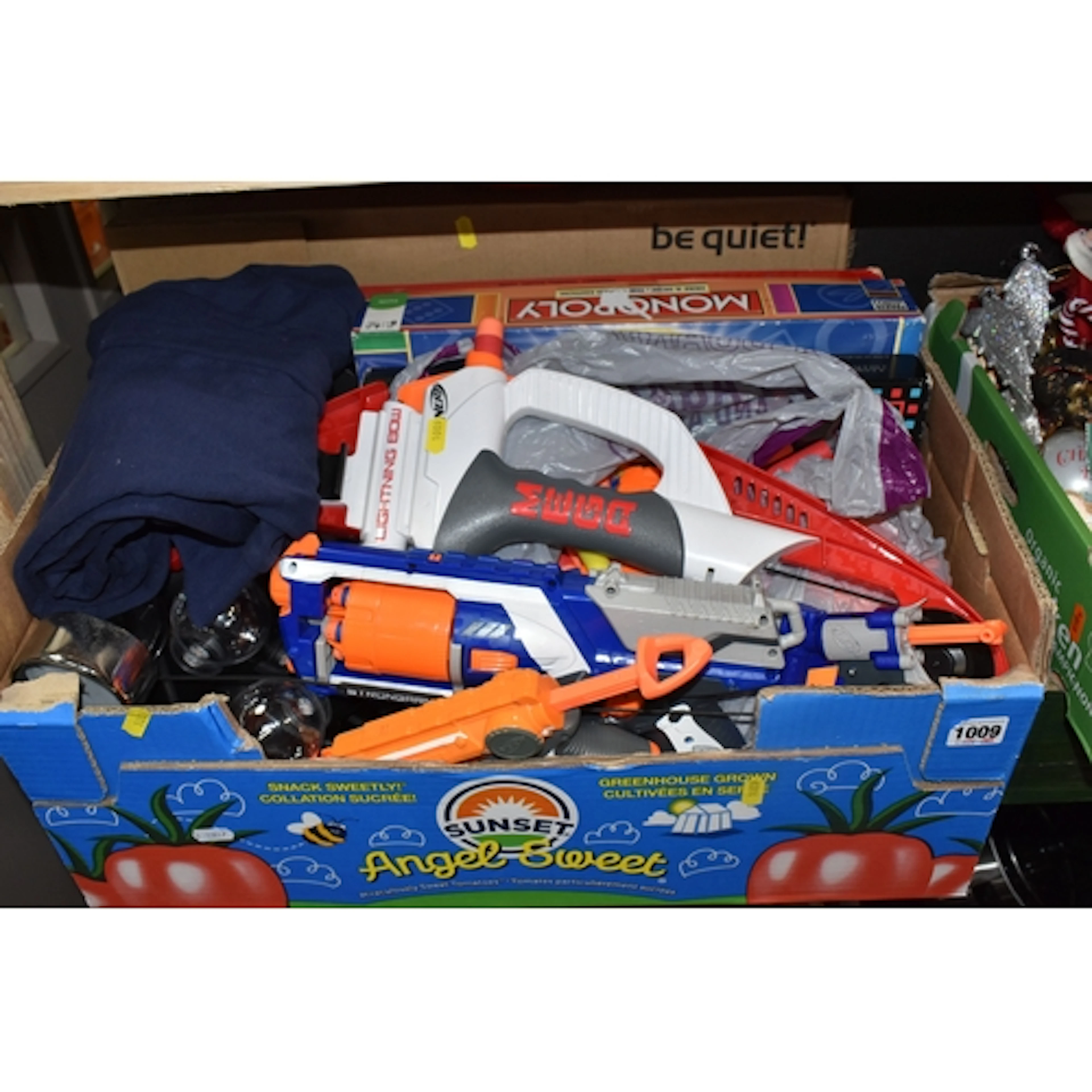 ONE BOX AND LOOSE MISCELLANEOUS ITEMS, to include a Shadow B...