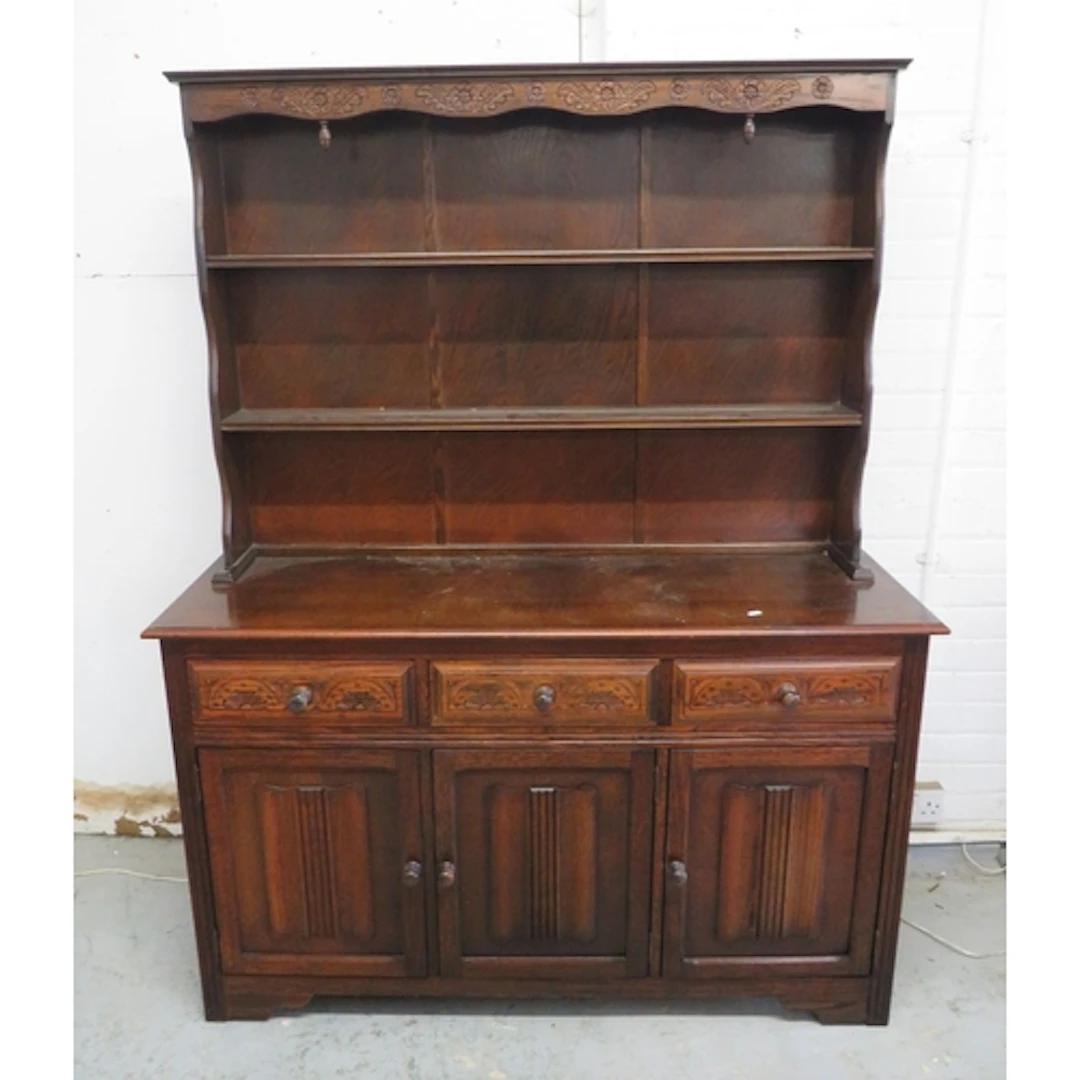 Welsh Dresser, ornate floral carvings to top, 3 drawers, bun...