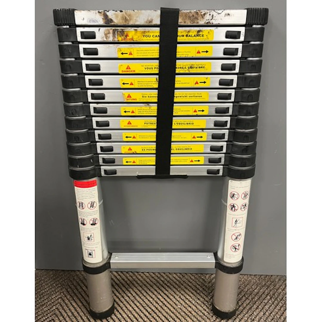 Metal telescopic ladder.