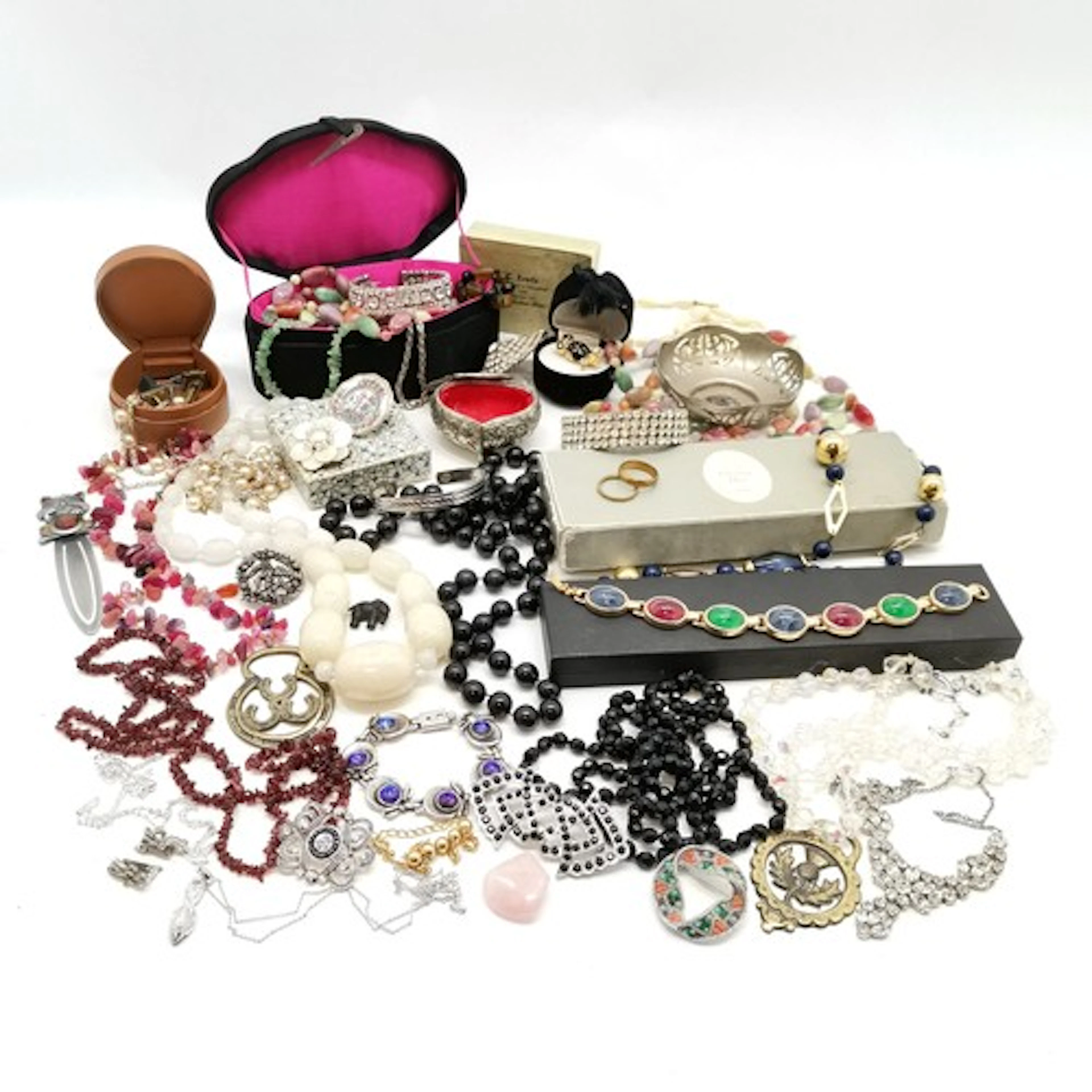Qty of costume jewellery inc vintage Christian Dior box (a/f...