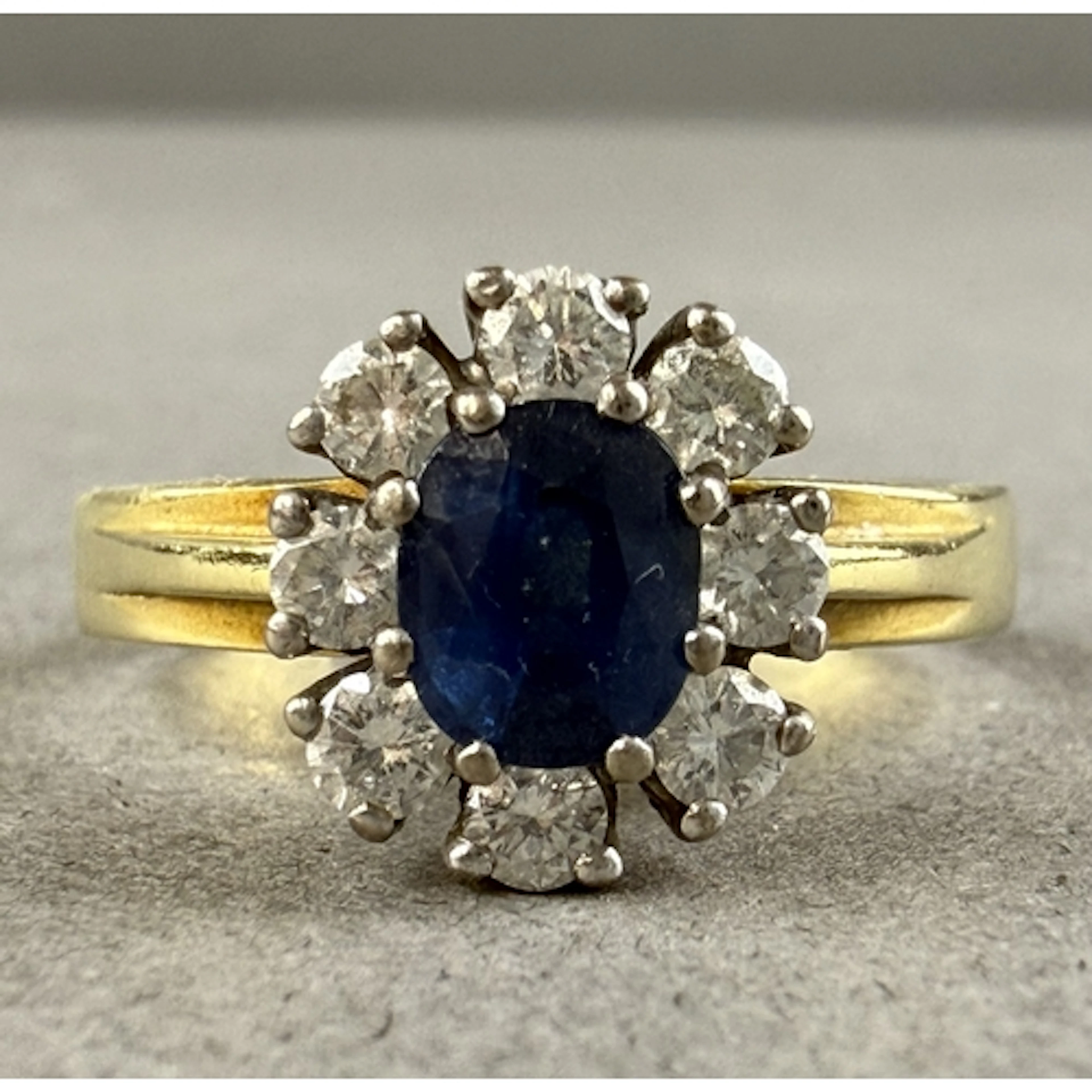 Jewellery- H/M 18ct Gold sapphire and diamond cluster ring ,...