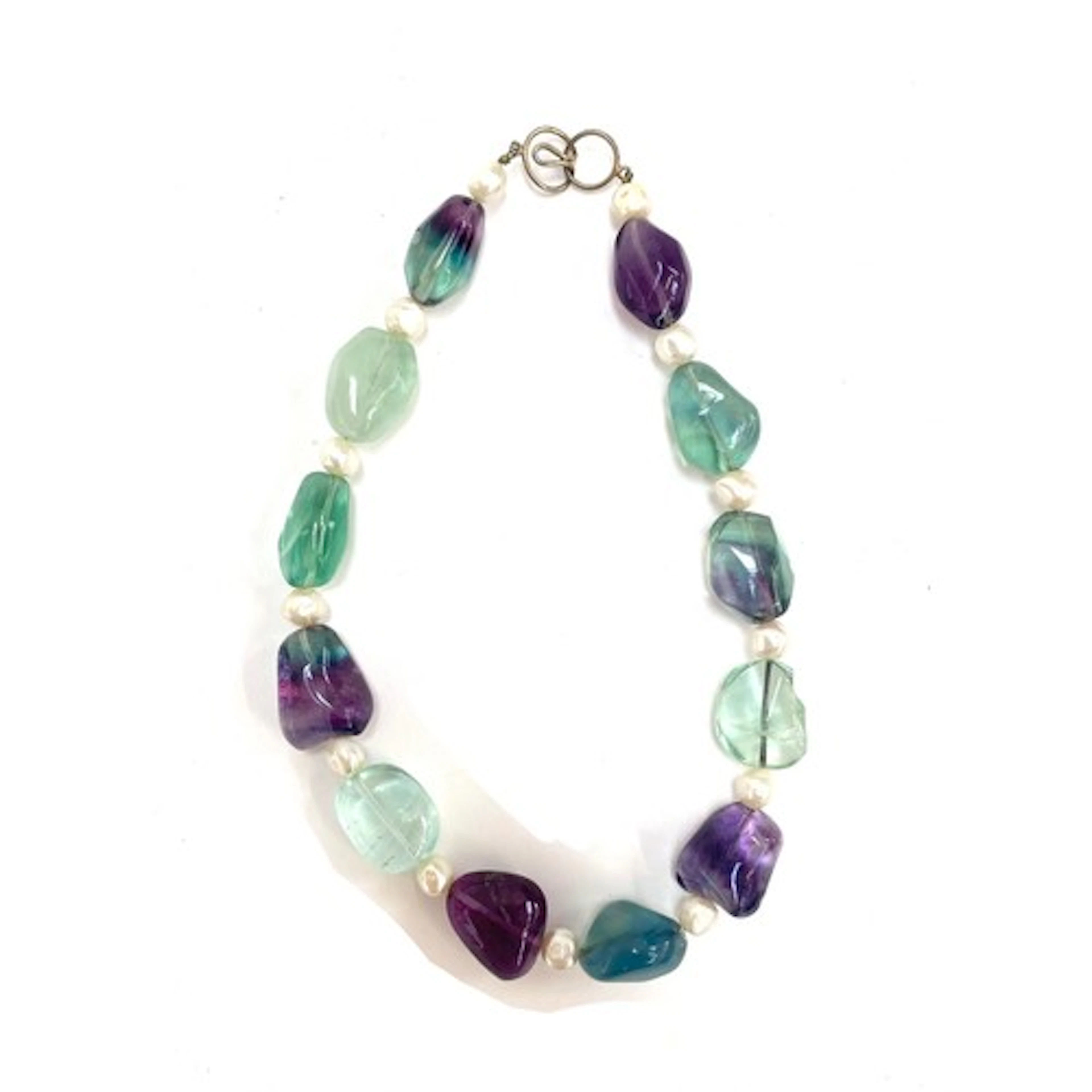 A fluorite and cultured pearl necklace fastening with a 925 ...
