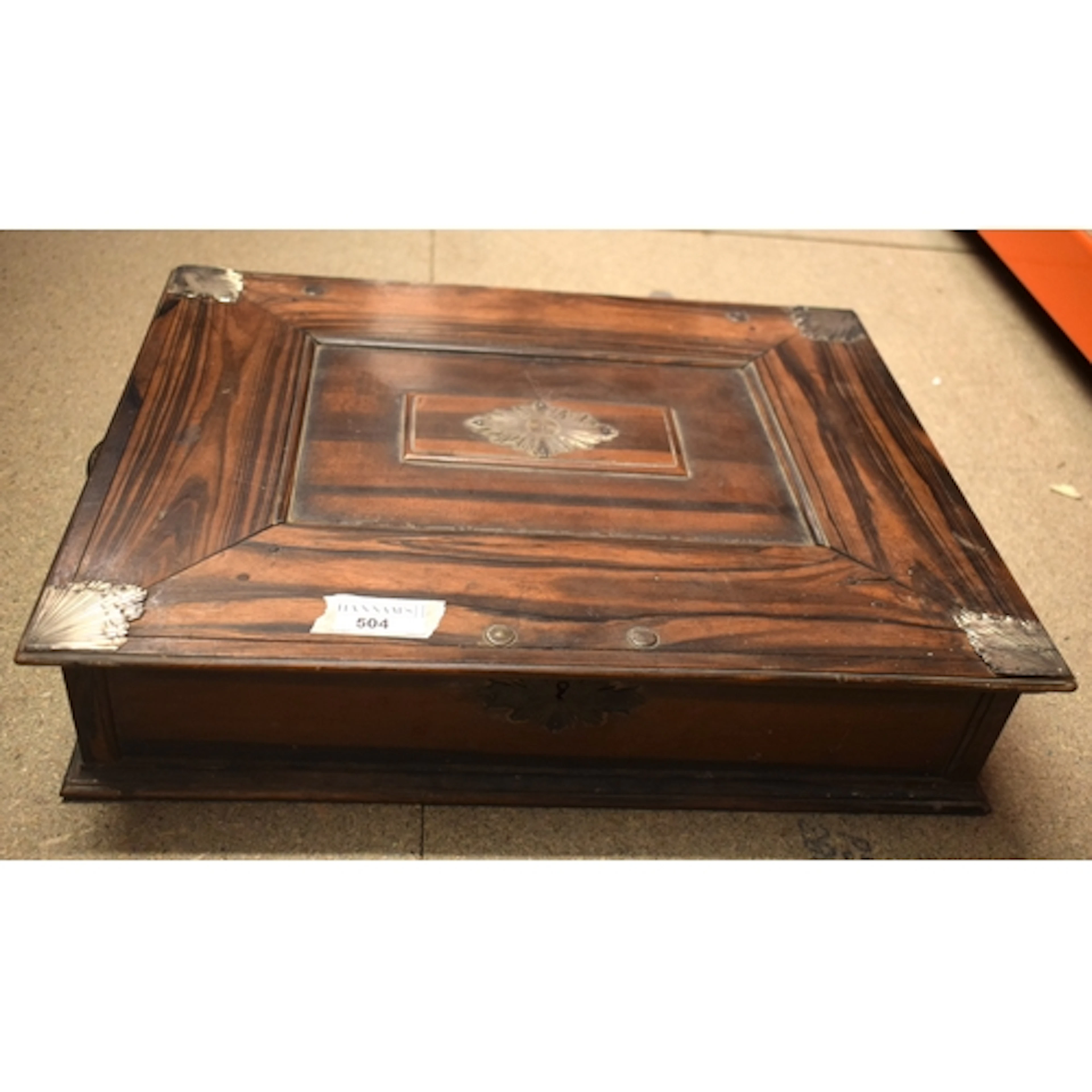 A RARE 17TH/18TH CENTURY COLONIAL ANGLO INDIAN COROMANDEL DO...