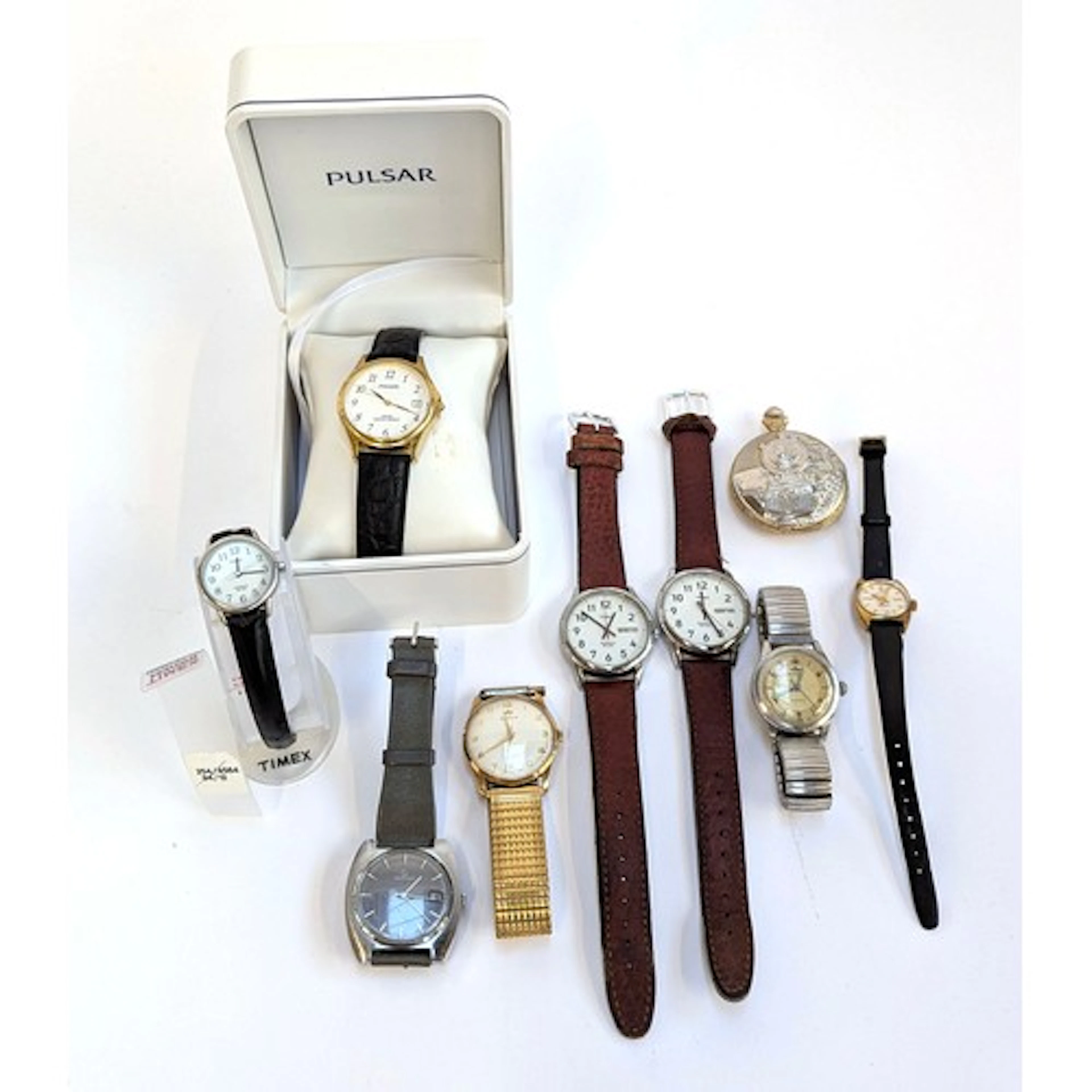 A quantity of watches to include: Timex, Pulsar, Marvin, Cer...