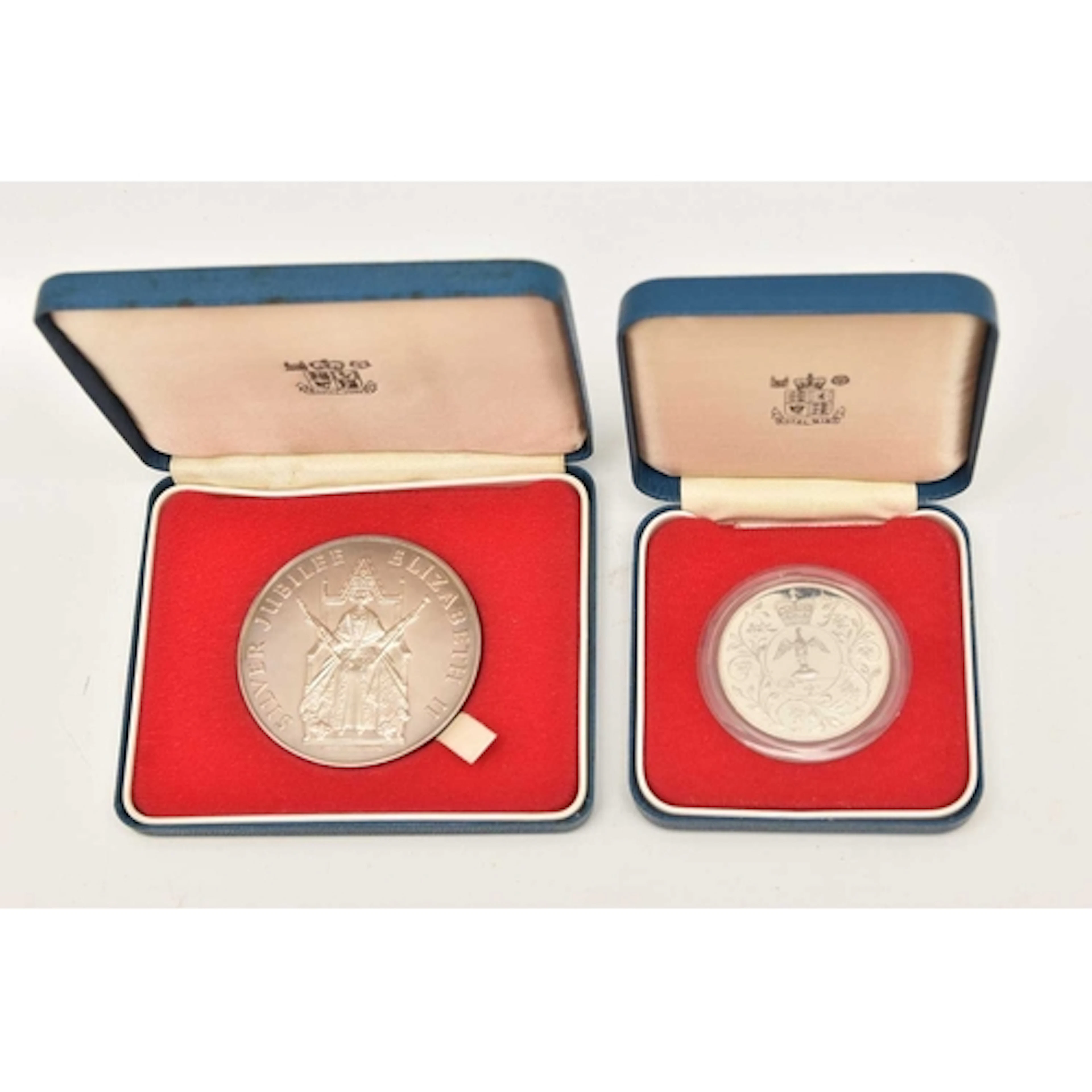 Silver. A presentation-cased, proof-quality Queen Elisabeth ...