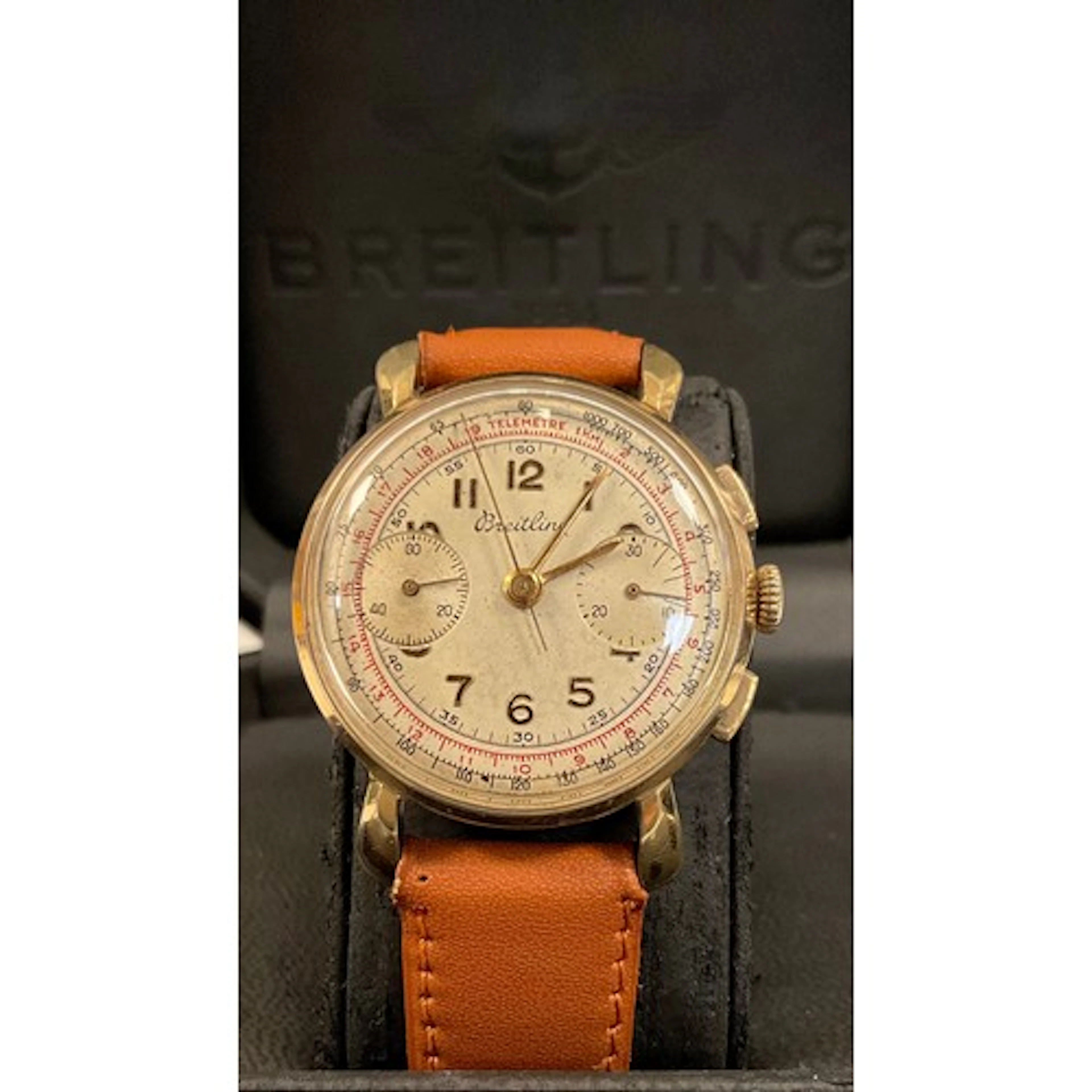 Breitling - a vintage 1950s gentleman's Geneve chronograph w...