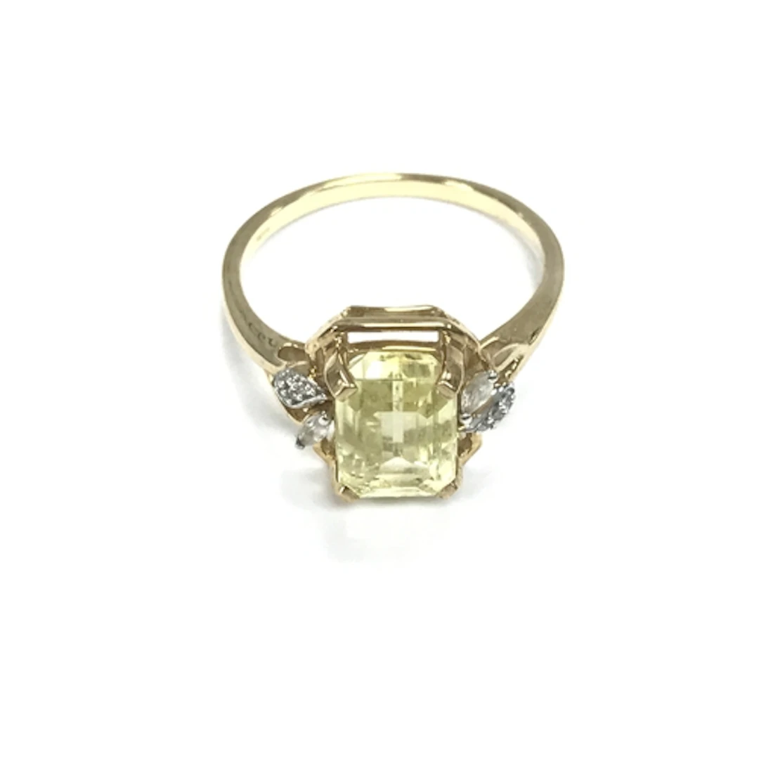 9ct yellow gold ring set with yellow Minas novas hiddenite s...