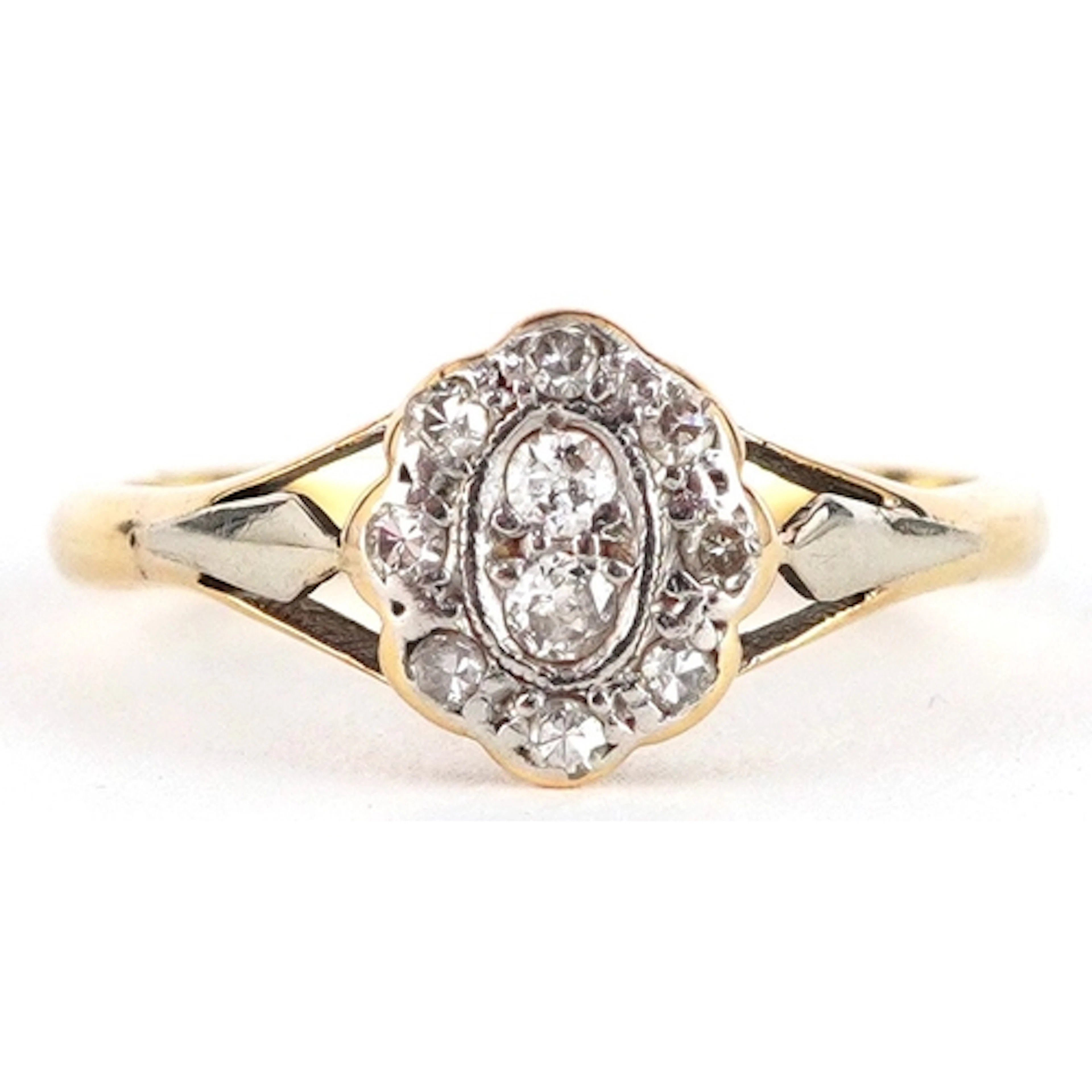 18ct gold diamond cluster ring with split shoulders, size L,...