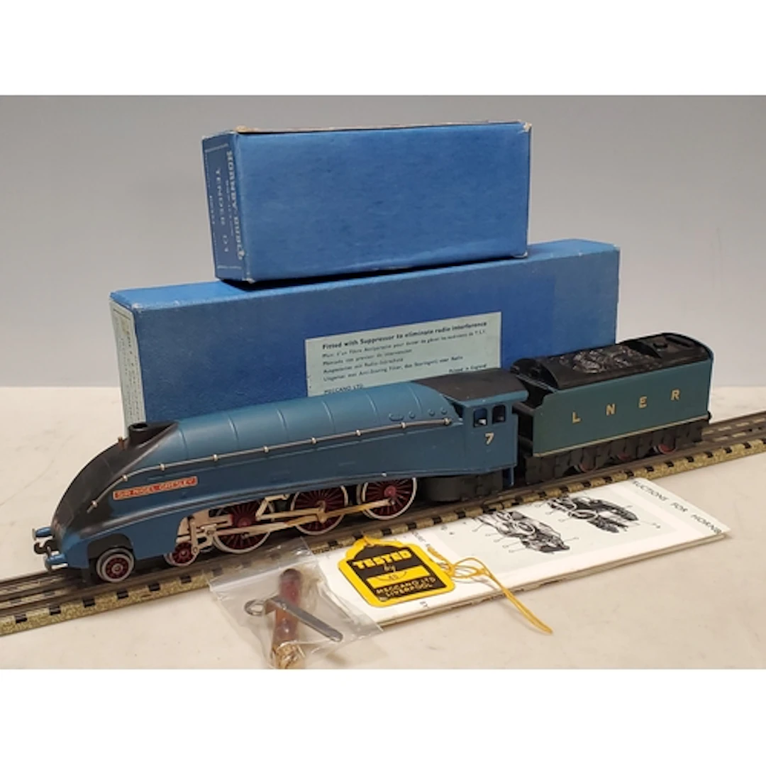 A boxed Hornby Dublo EDL1 'Sir Nigel Gresley' Locomotive 1/2...