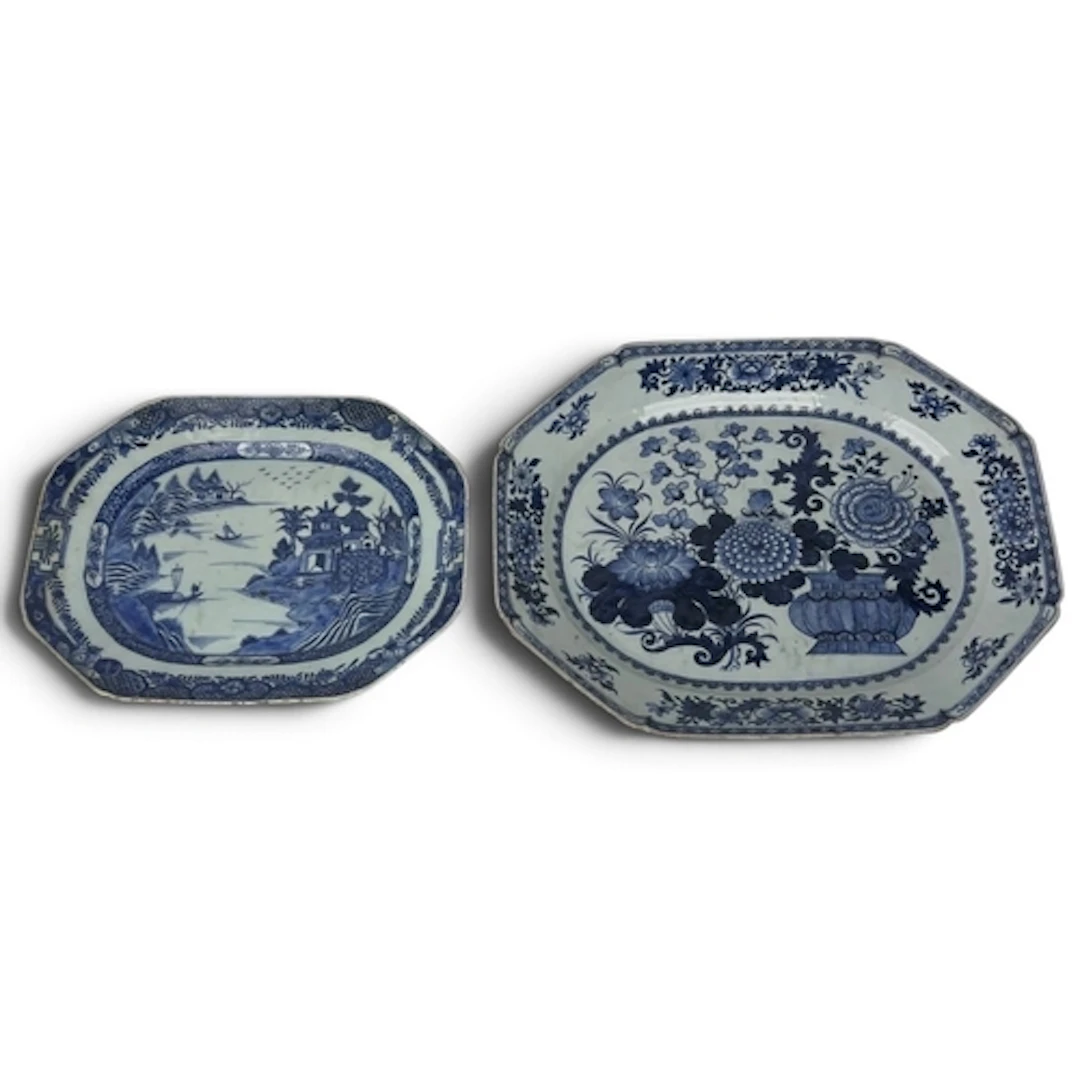 TWO CHINESE EXPORT QIANLONG PERIOD BLUE AND WHITE MEAT PLATT...