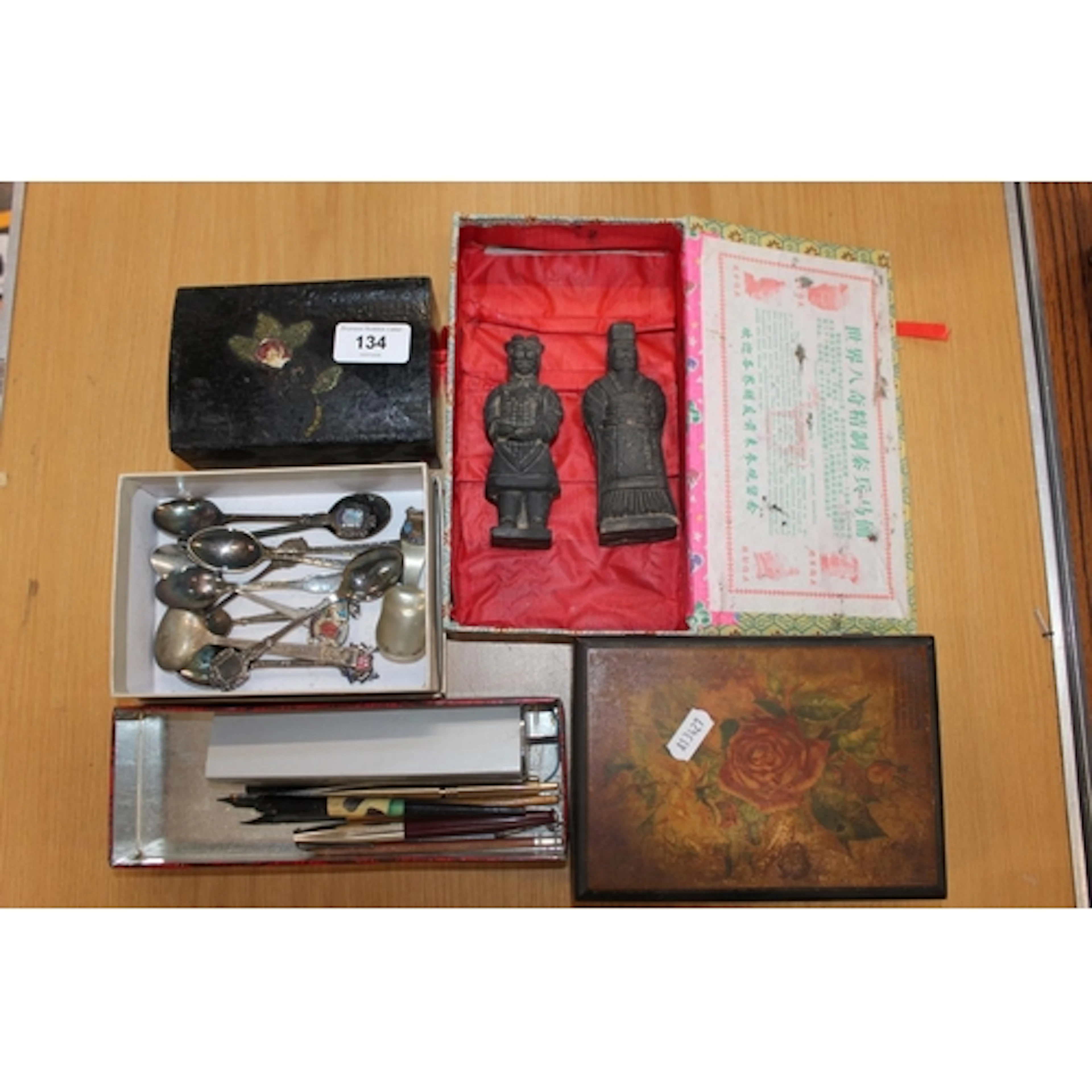 Novelty teaspoons, pens including a Harrods ballpoint pen, q...