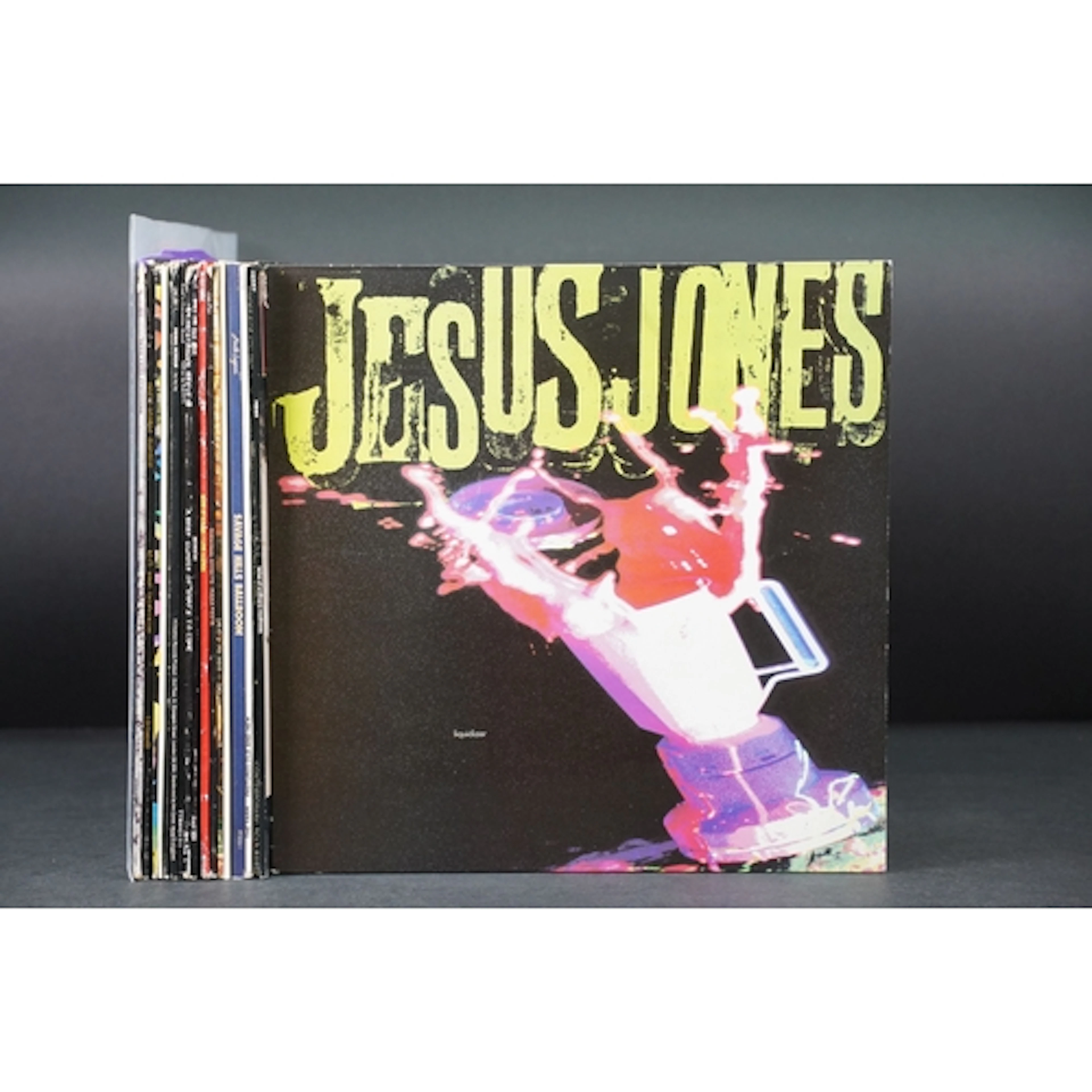 Vinyl - 12 Indie / Alt LPs and 8 12" singles to include Jesu...
