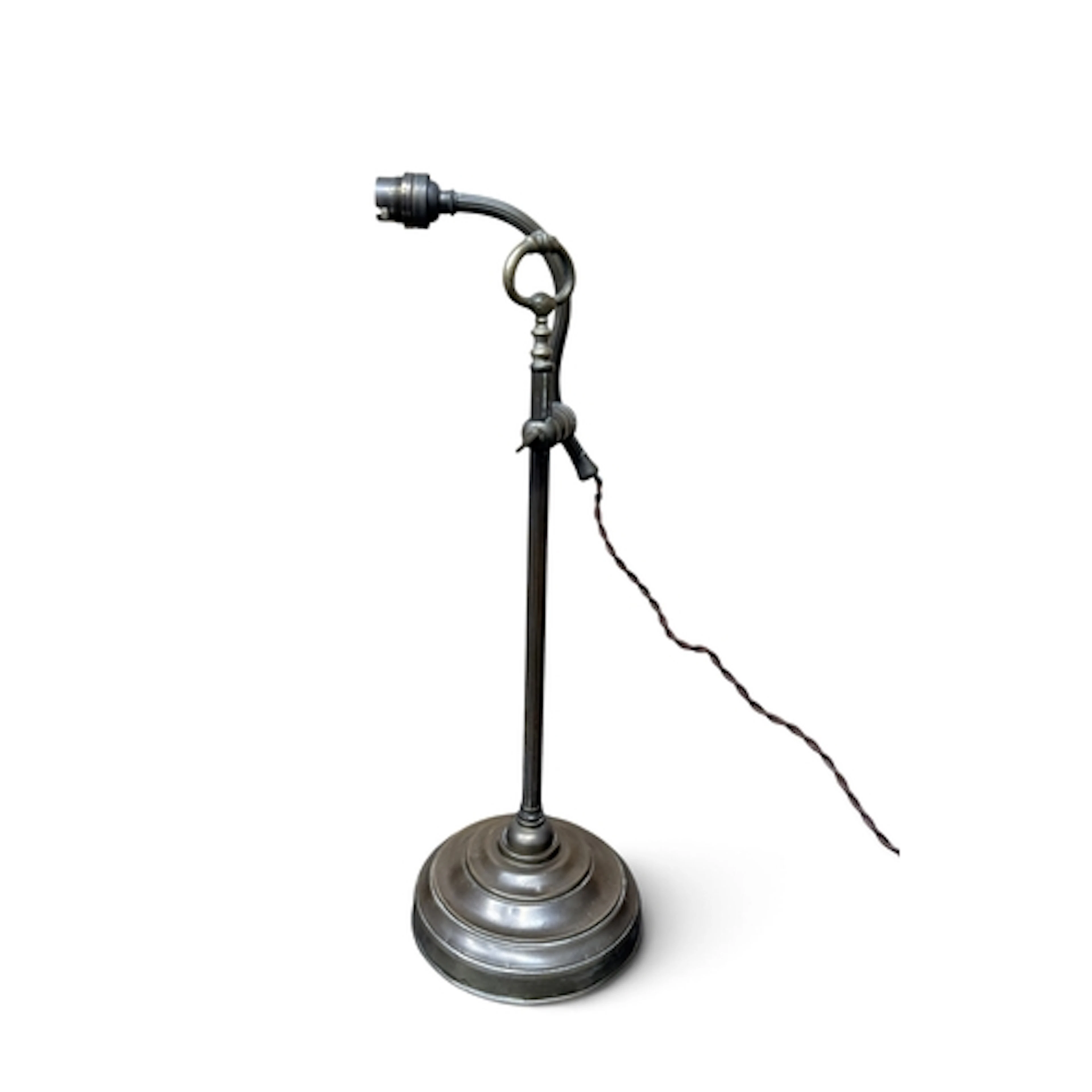 A BRASS DESK LAMP 43cm H